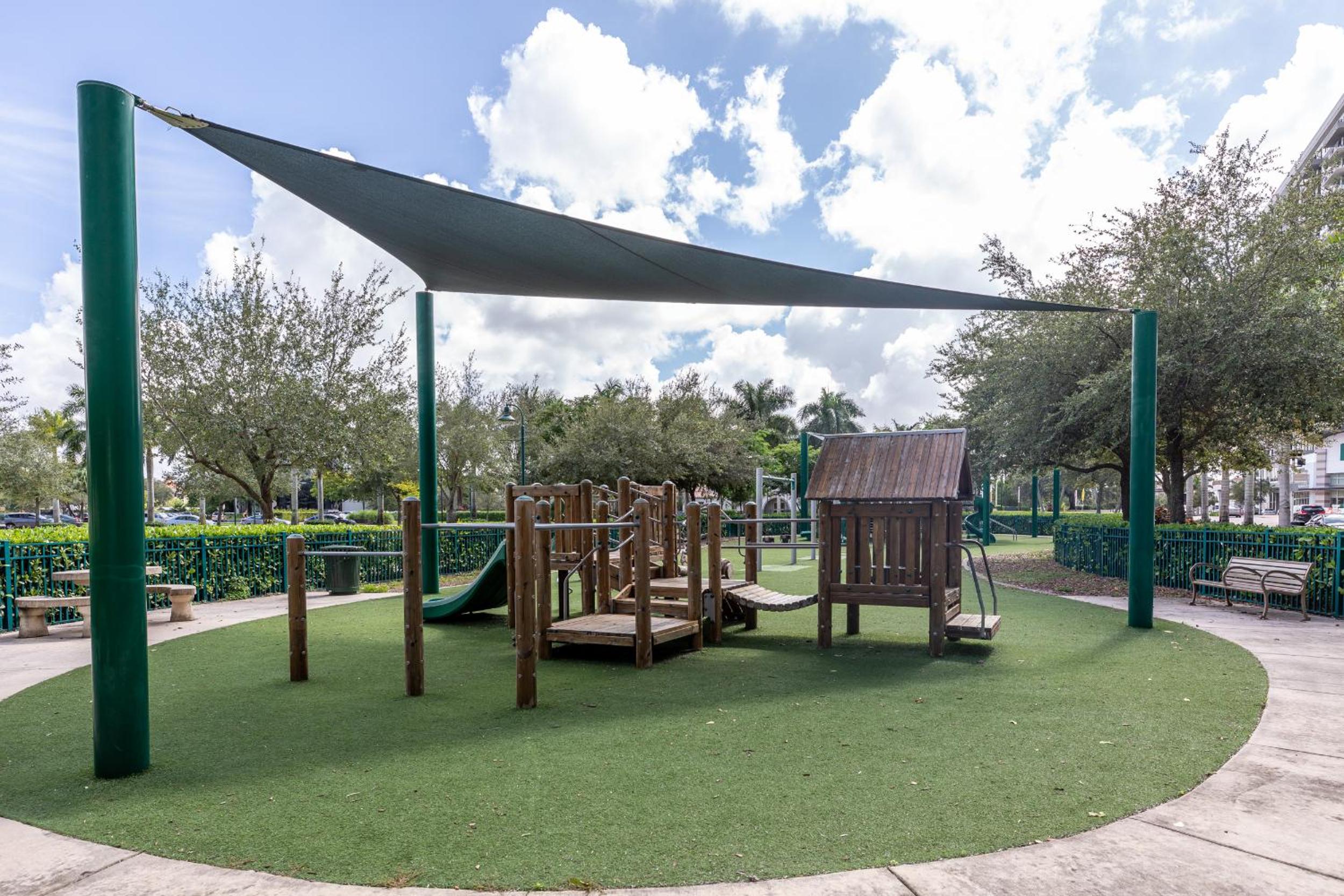 Unique suite in the heart of Downtown Doral