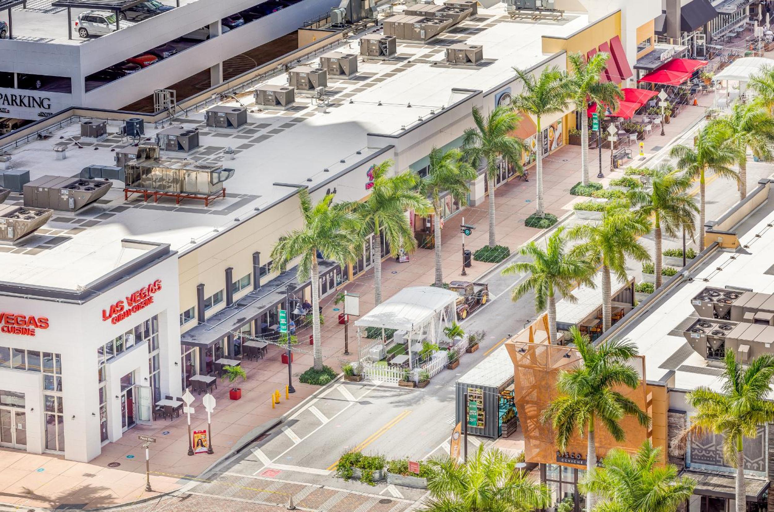 Unique suite in the heart of Downtown Doral