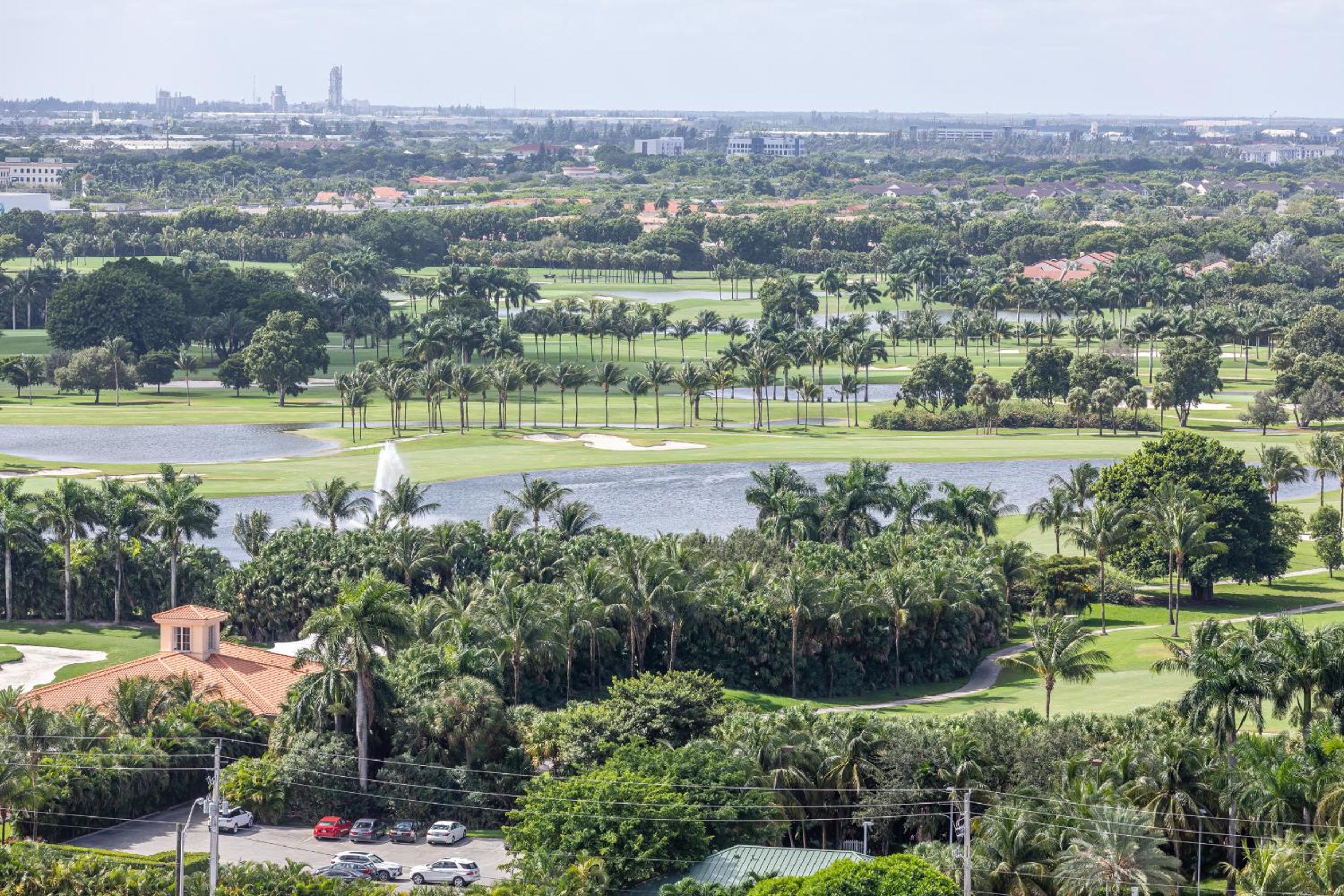 Unique suite in the heart of Downtown Doral