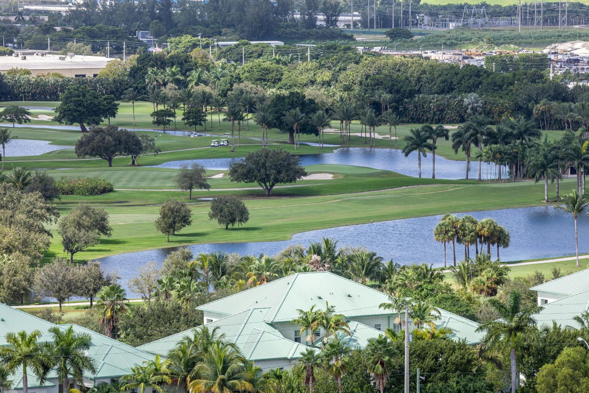 Unique suite in the heart of Downtown Doral