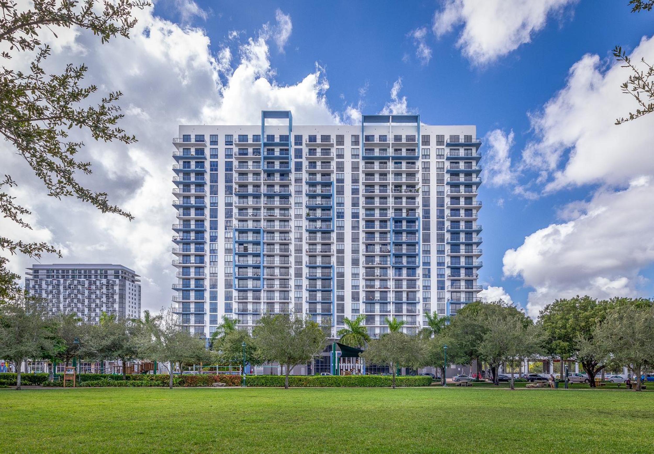 Unique suite in the heart of Downtown Doral