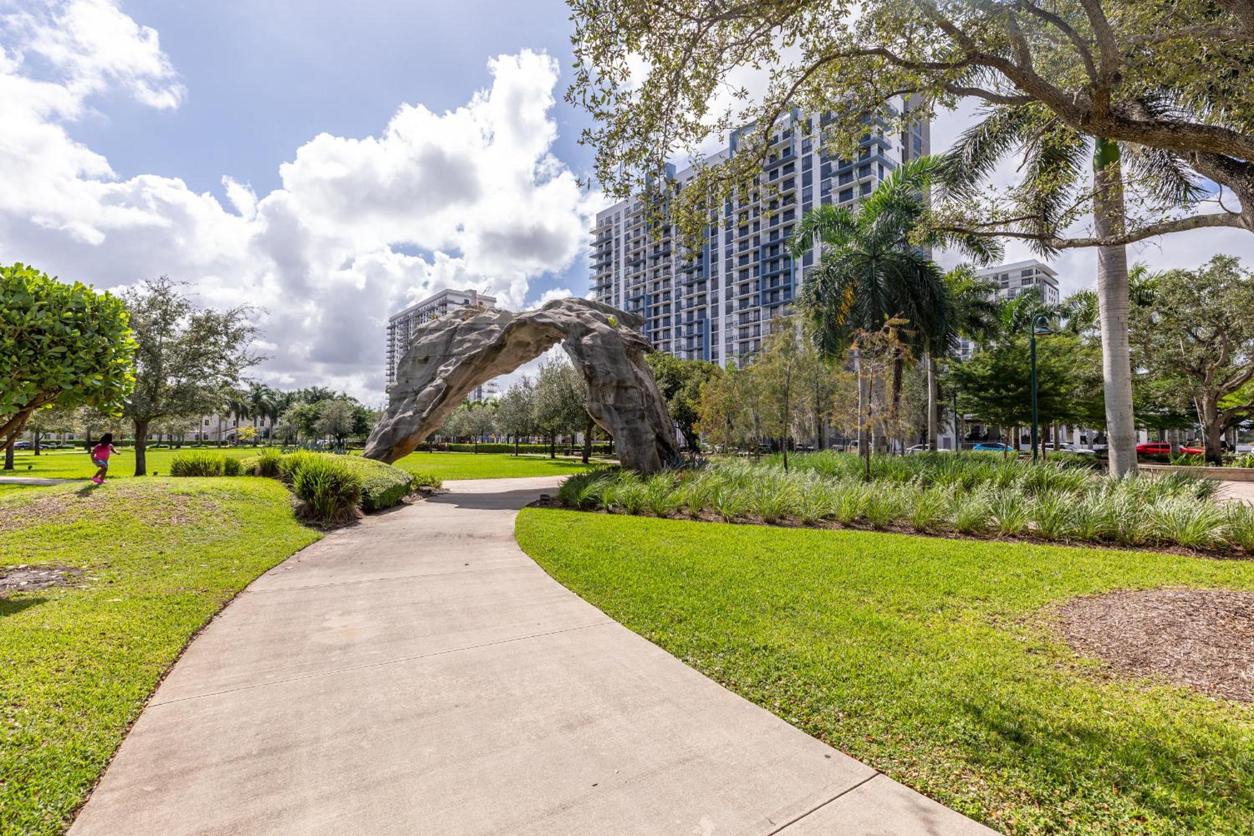 Unique suite in the heart of Downtown Doral