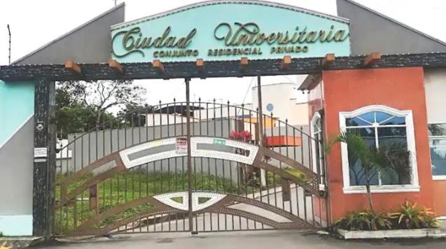 departamento con piscina y áreas sociales