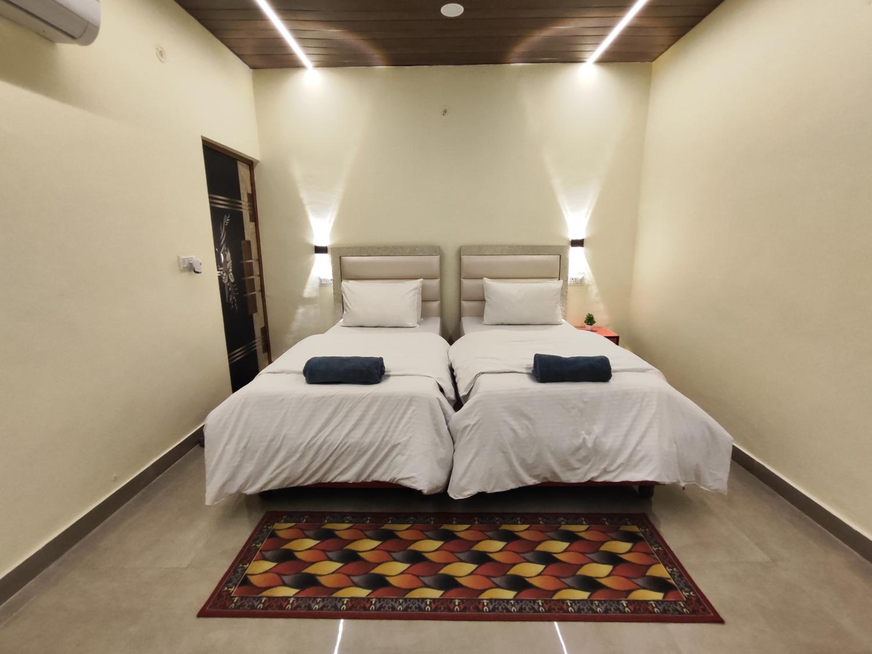 Sunrise Homestay Agra Near Taj Mahal