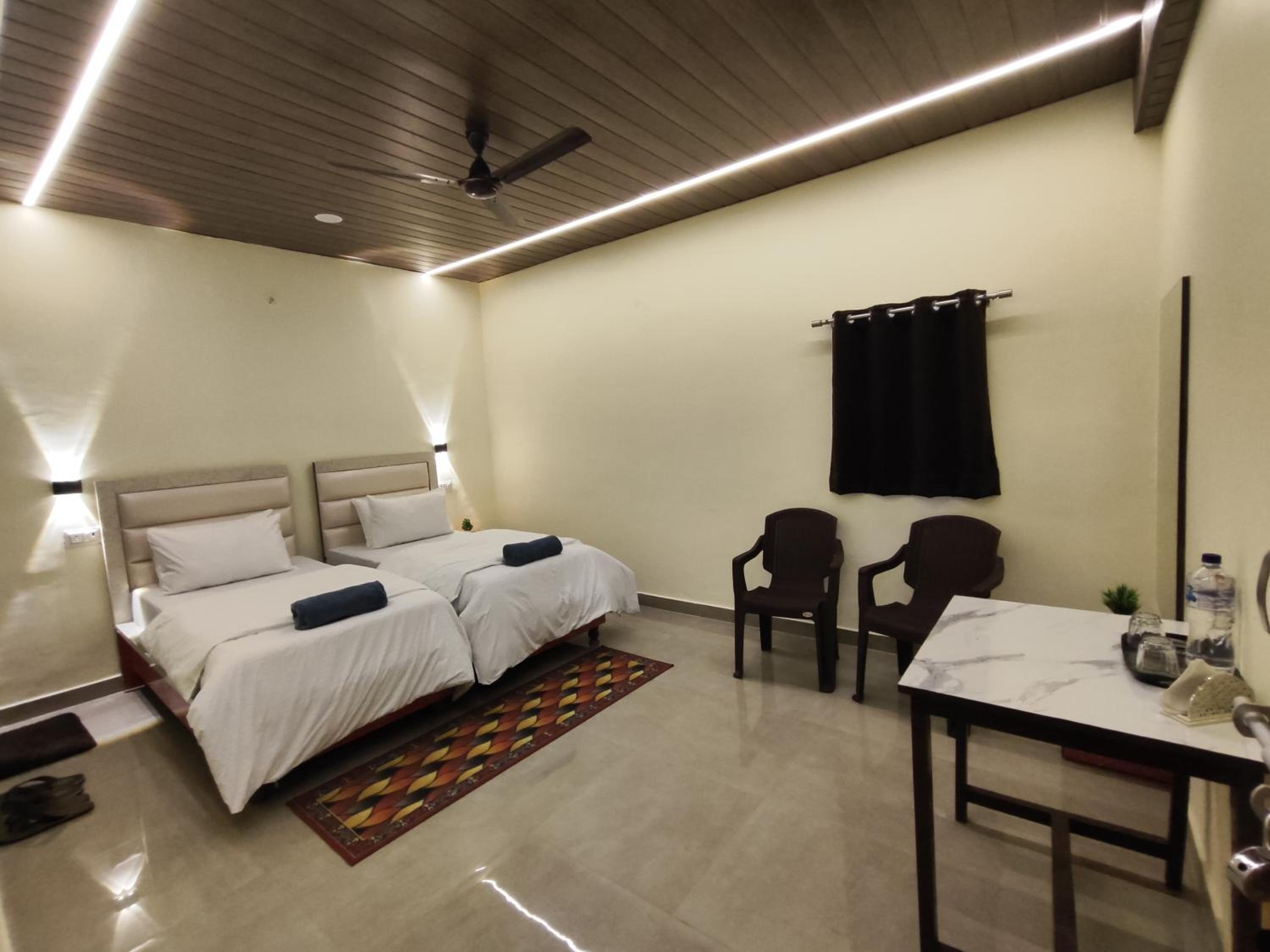 Sunrise Homestay Agra Near Taj Mahal