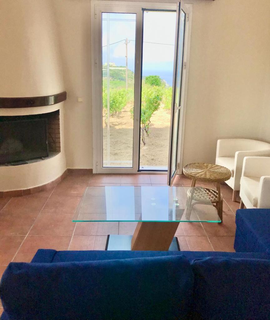 Les Oliviers Sunset Villa Sea view on Petani Beach view 3