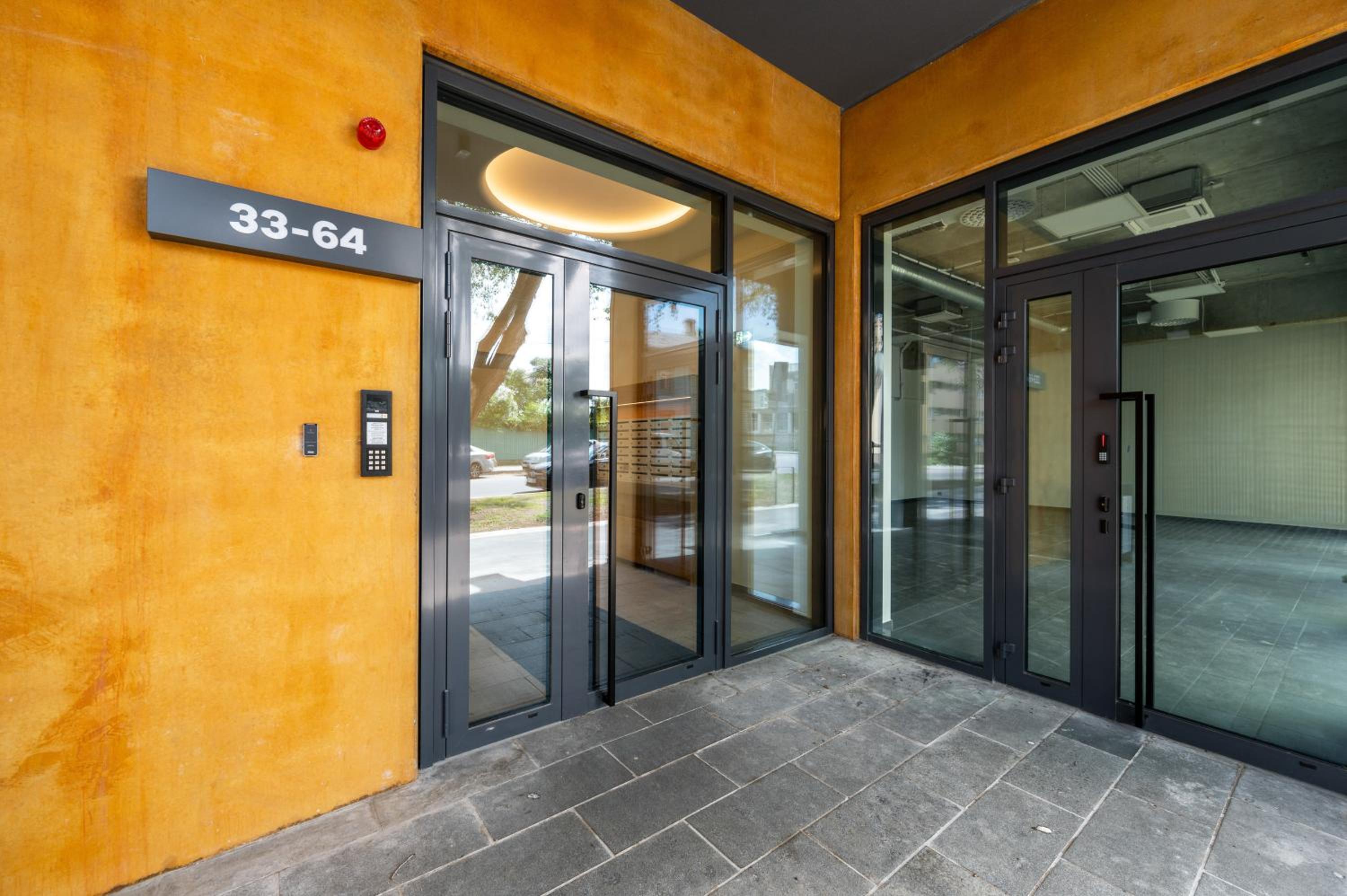 Brand new 2bdroom Free Parking Apartment