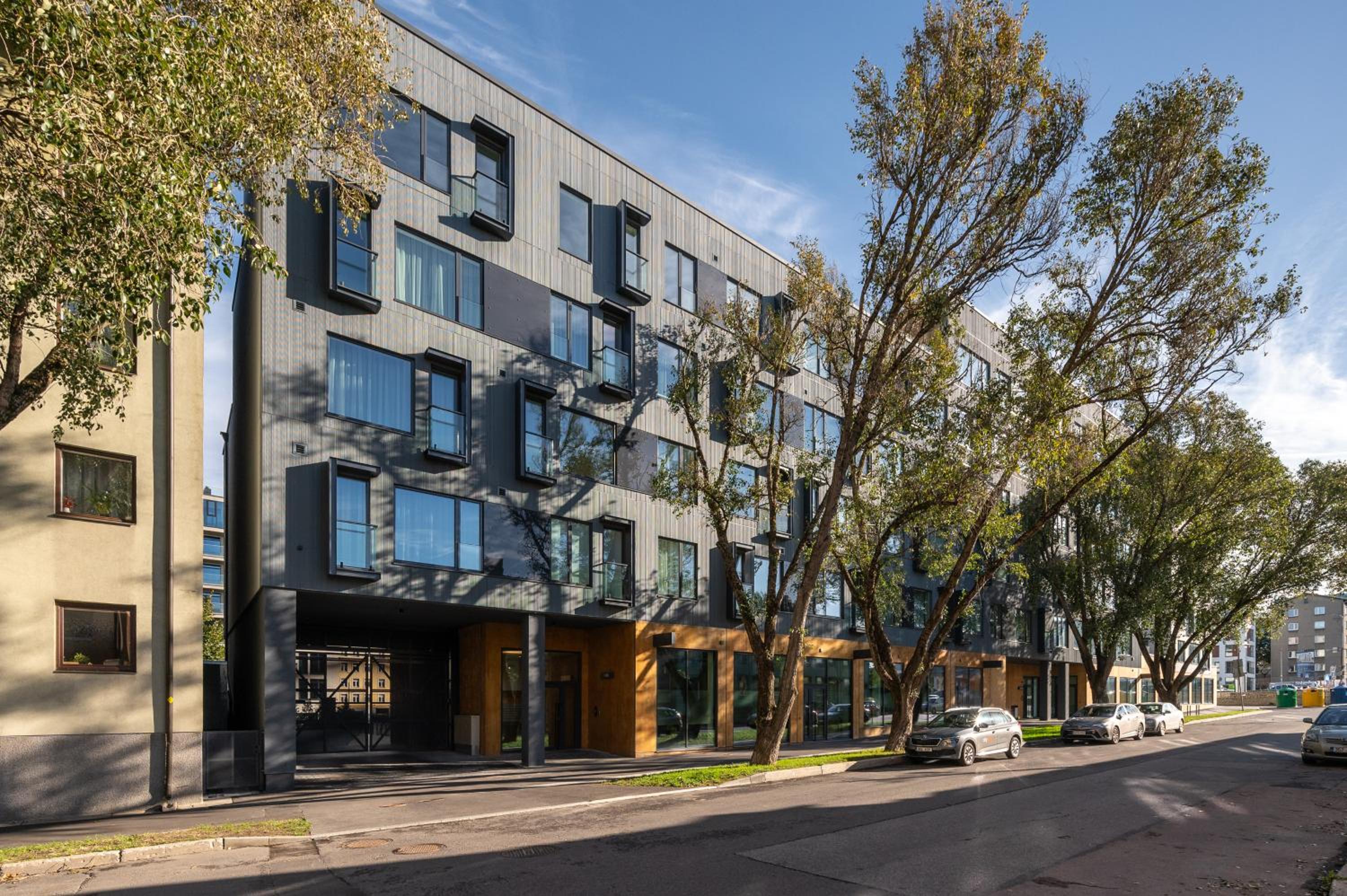 Brand new 2bdroom Free Parking Apartment