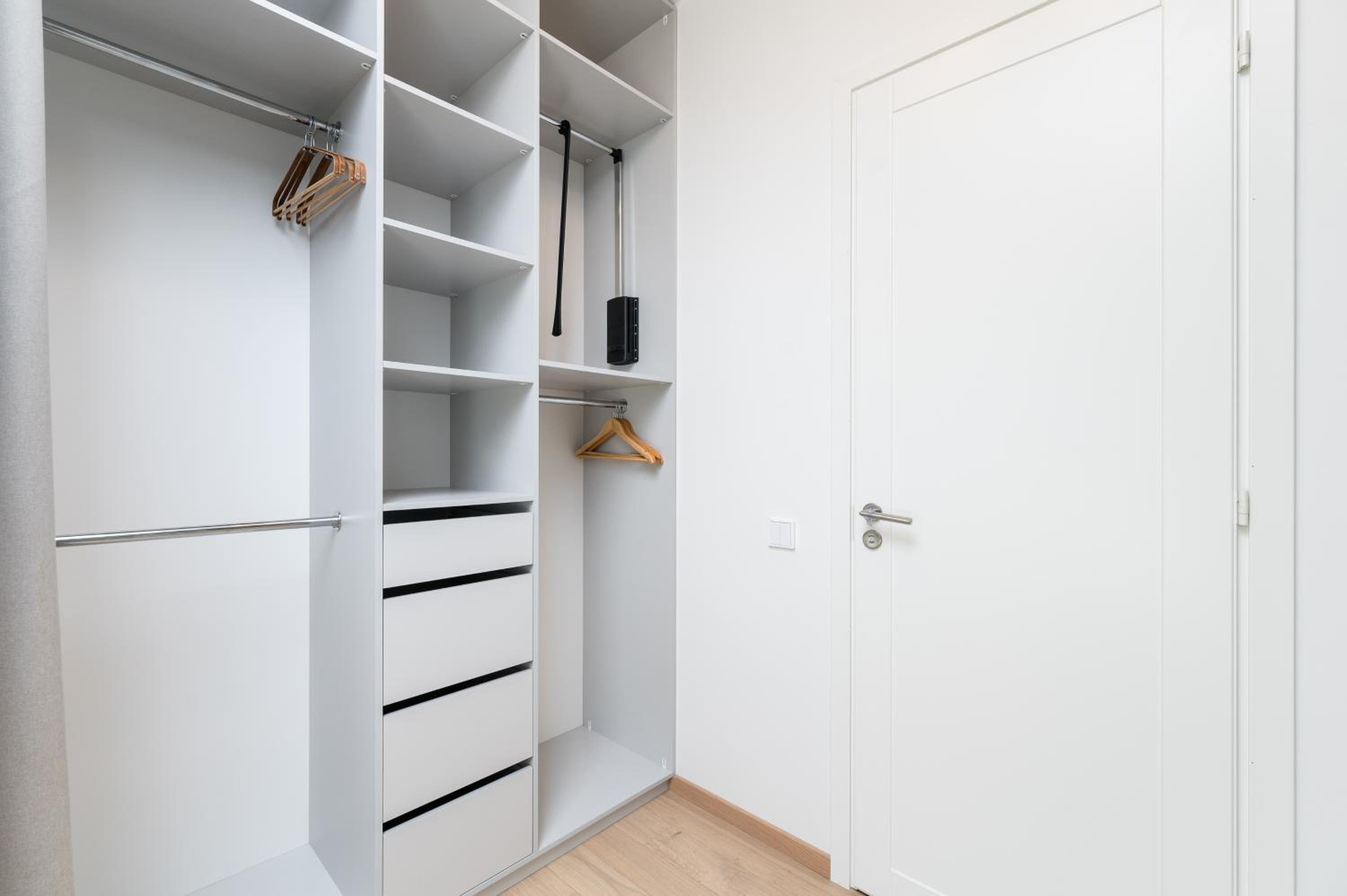 Brand new 2bdroom Free Parking Apartment