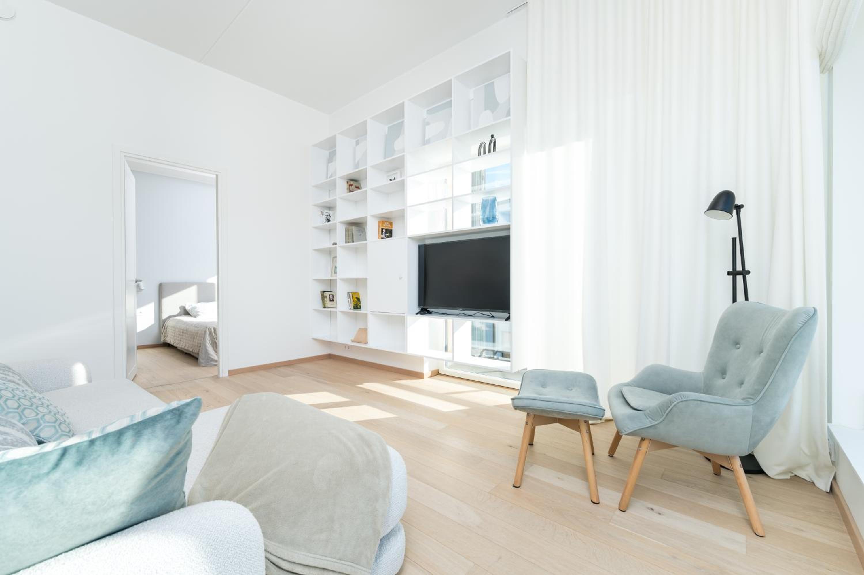 Brand new 2bdroom Free Parking Apartment