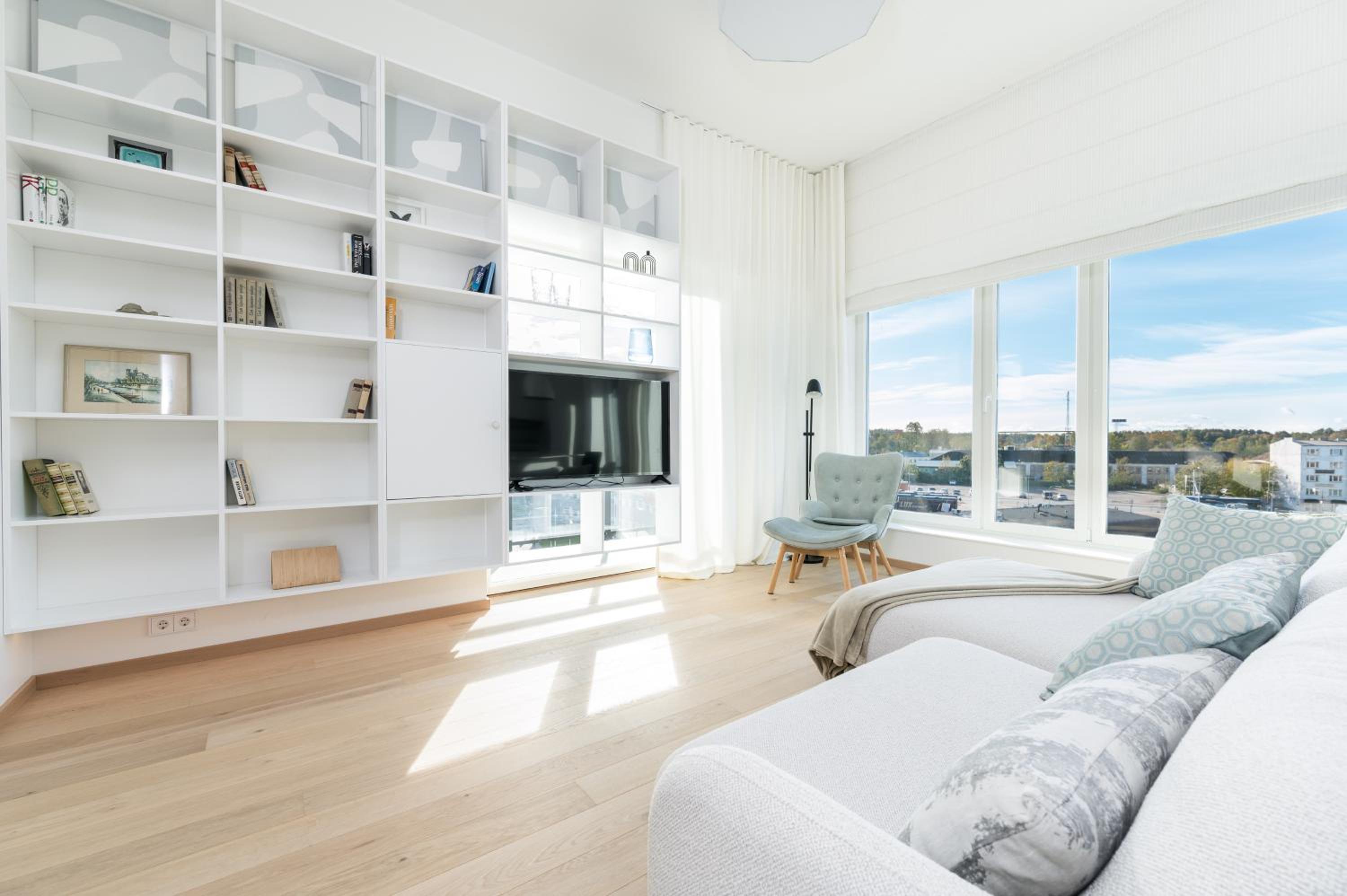 Brand new 2bdroom Free Parking Apartment