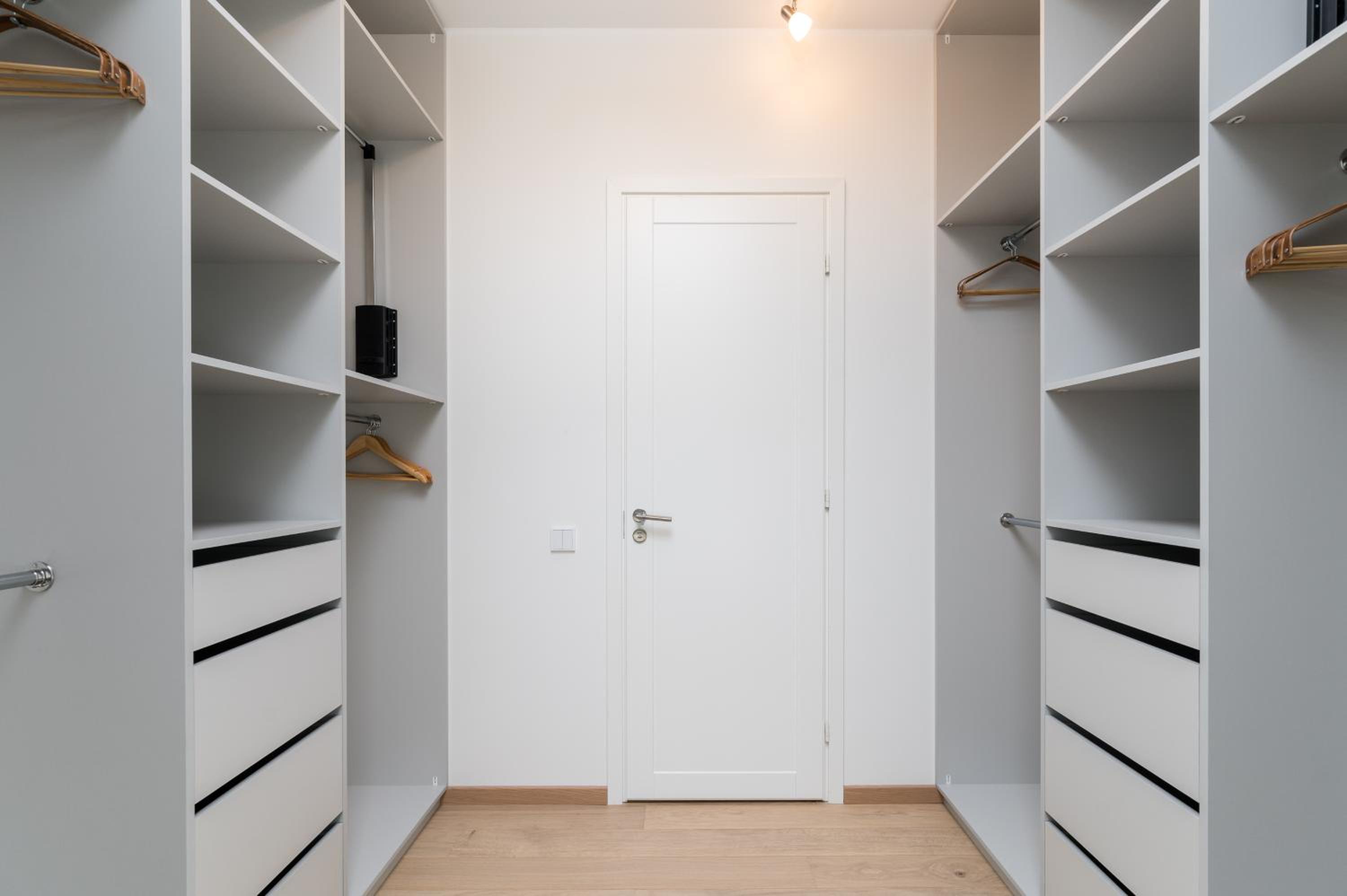Brand new 2bdroom Free Parking Apartment
