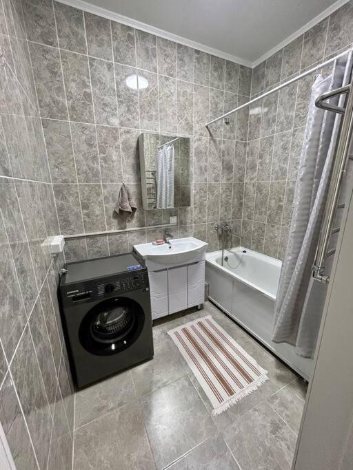 Modern Apartment in the Heart of the City Center view 3