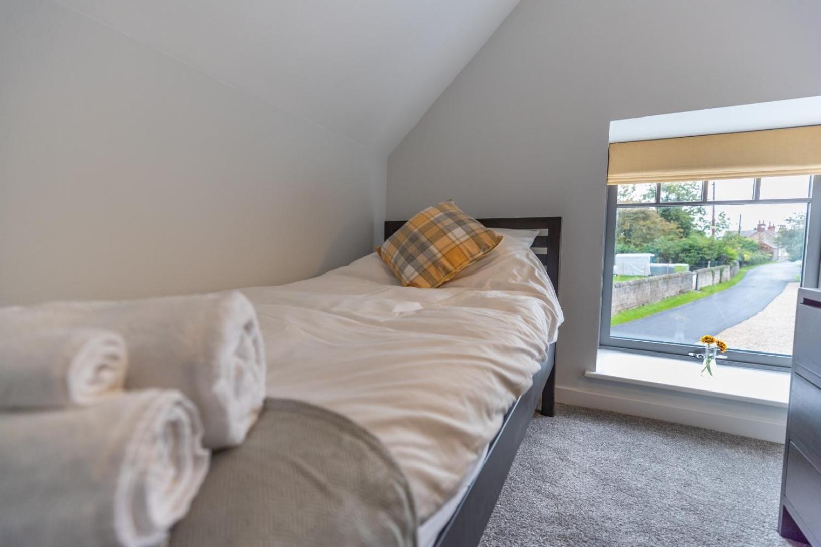 Stable Cottage - Dog friendly romantic country bolthole view 5