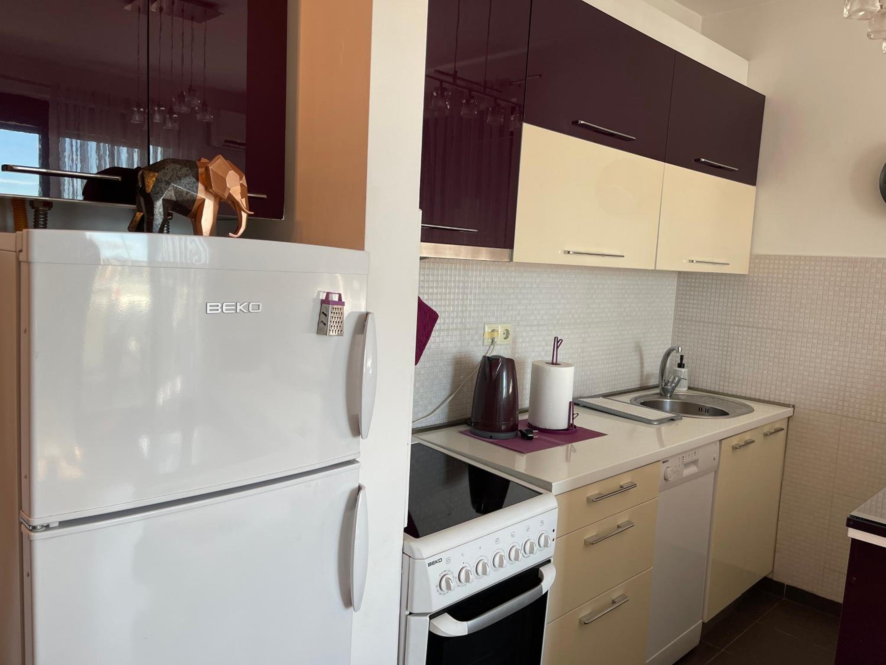 Purple apartment-, photo 10
