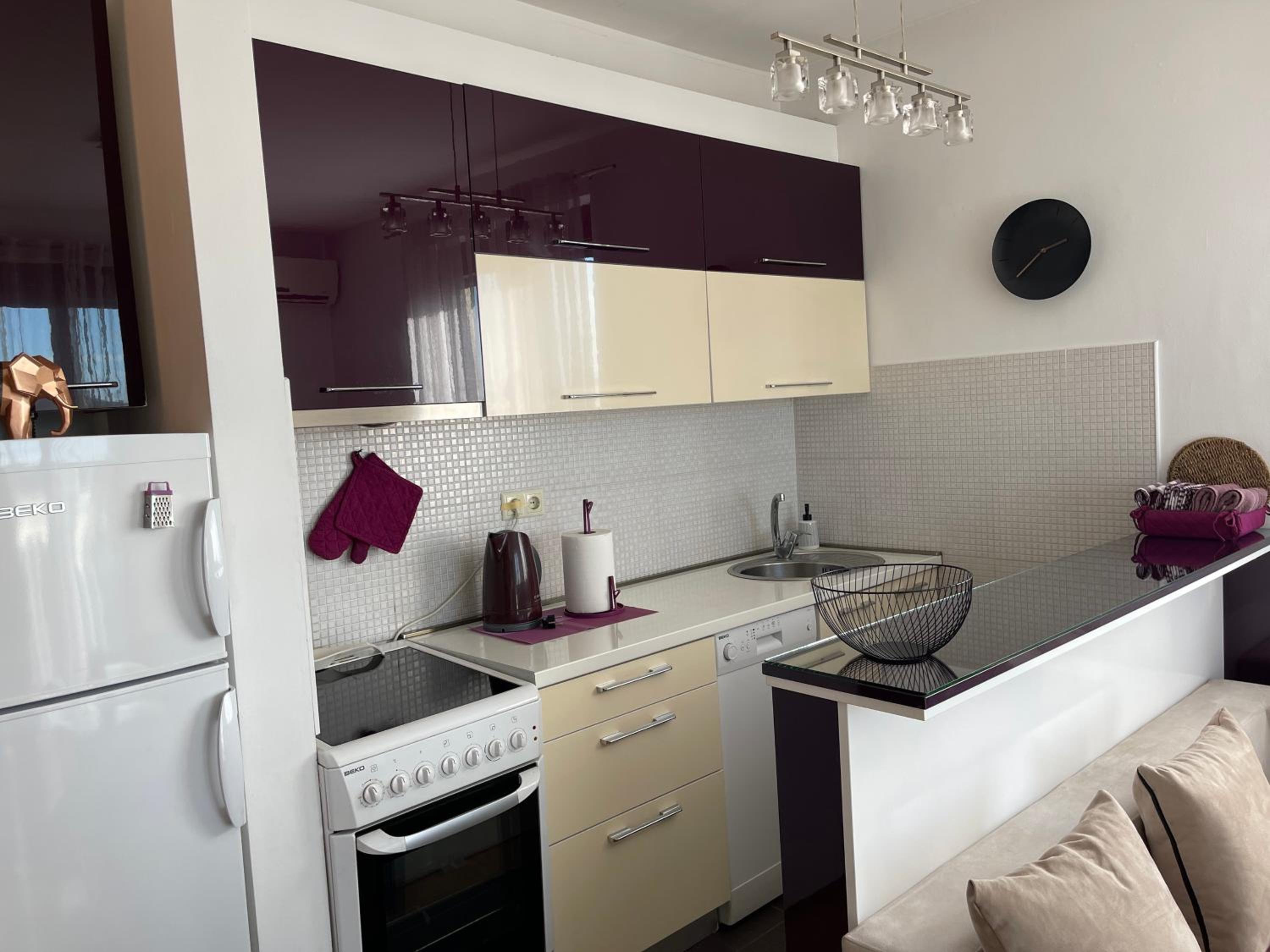 Purple apartment-, photo 19