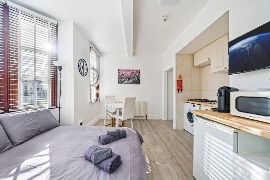 Charming Flat In Shepherds Bush