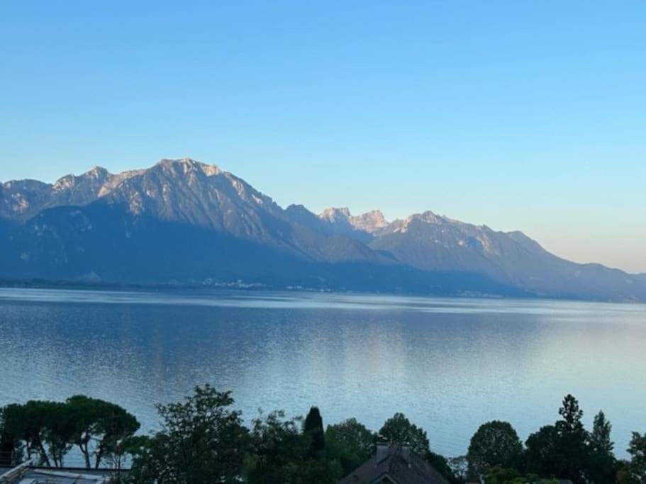 Magnifico studio sul lago Lemano