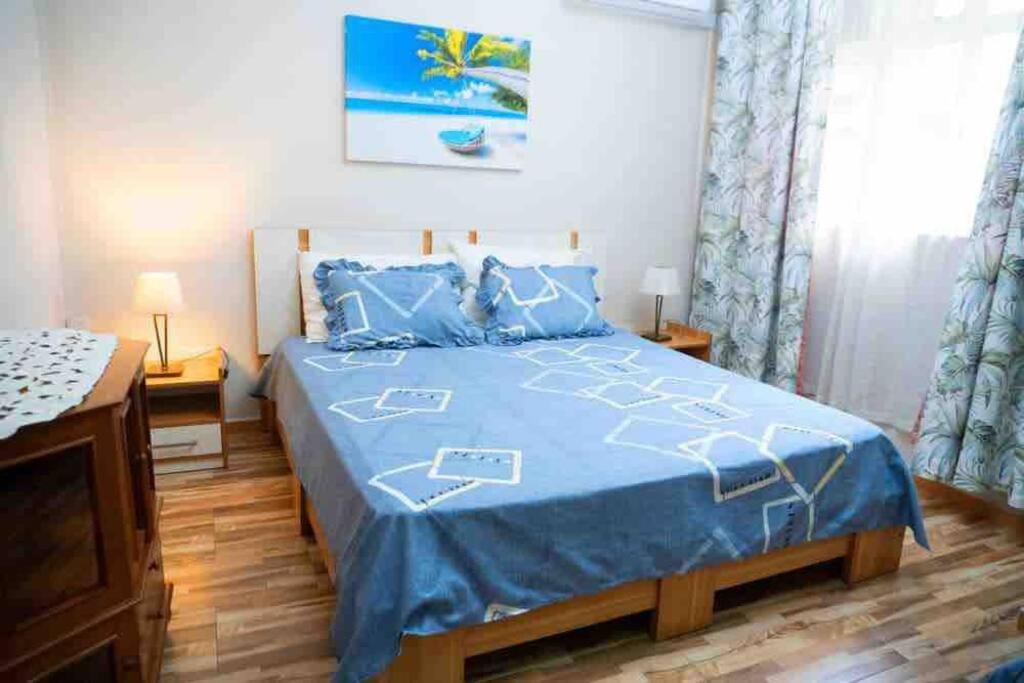 Vythee Residence