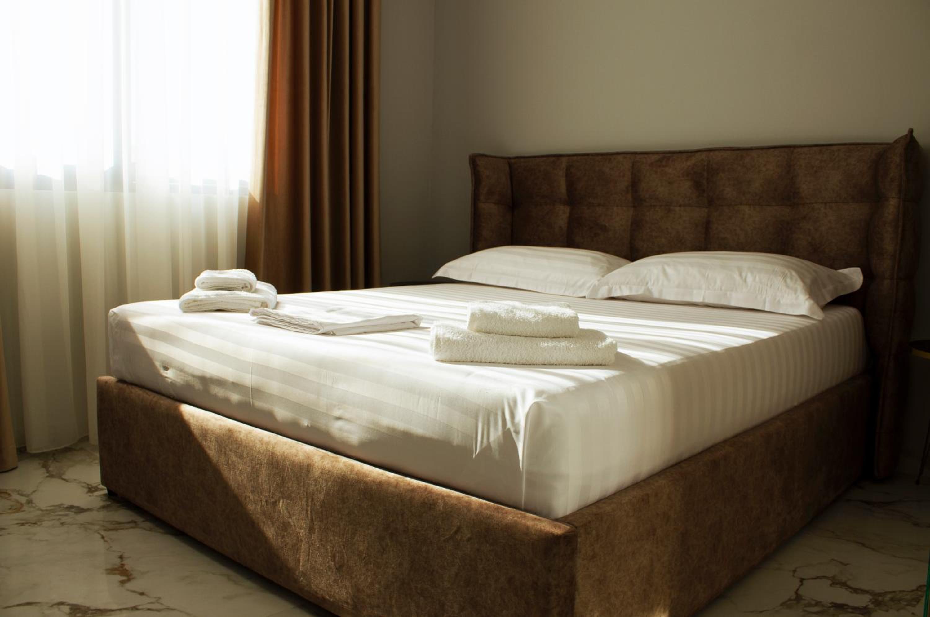 Day Lux Apartments