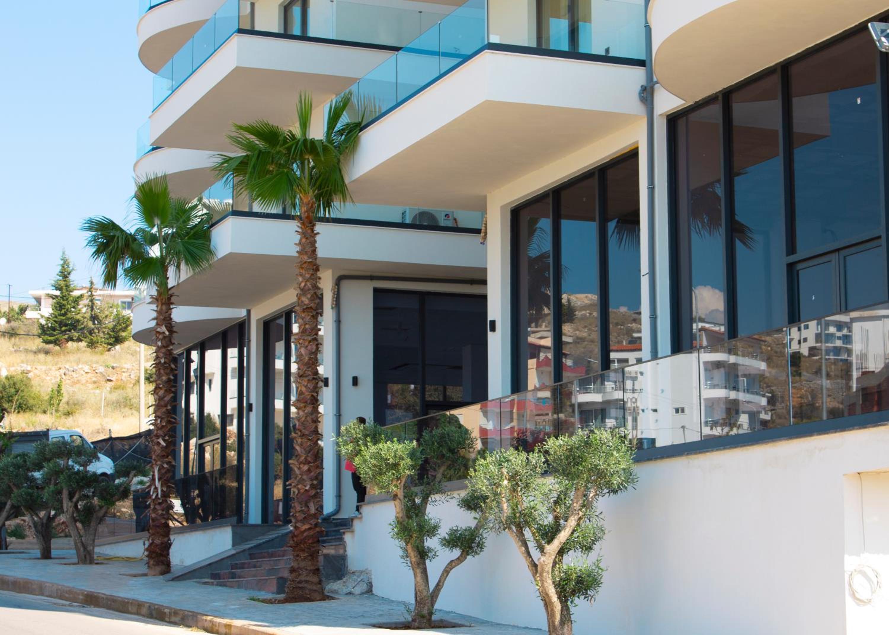 Day Lux Apartments