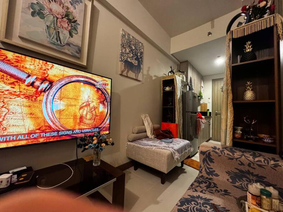 Penthouse Lvl Luxury Cndo Nr MOA