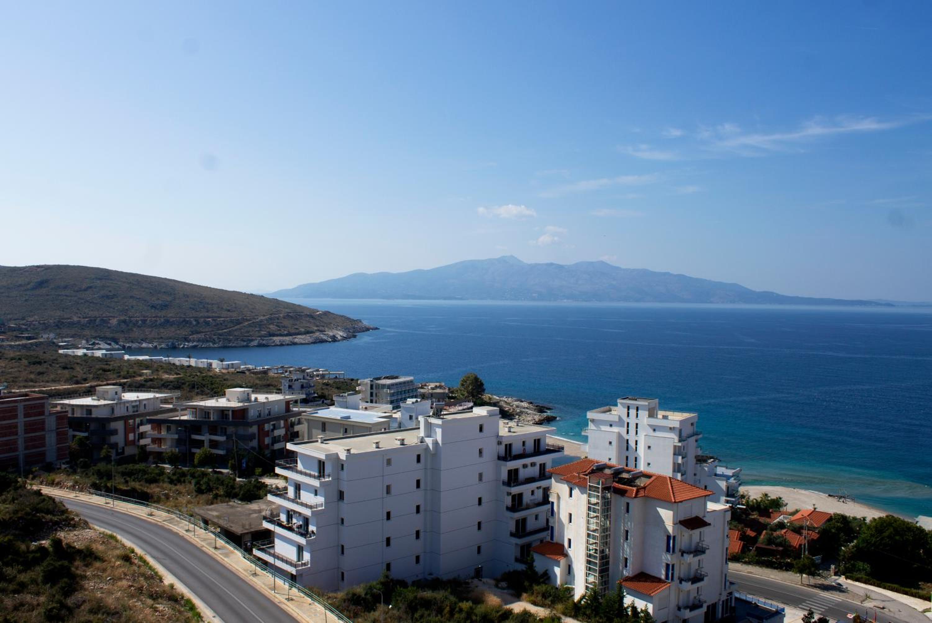 Day Lux Apartments