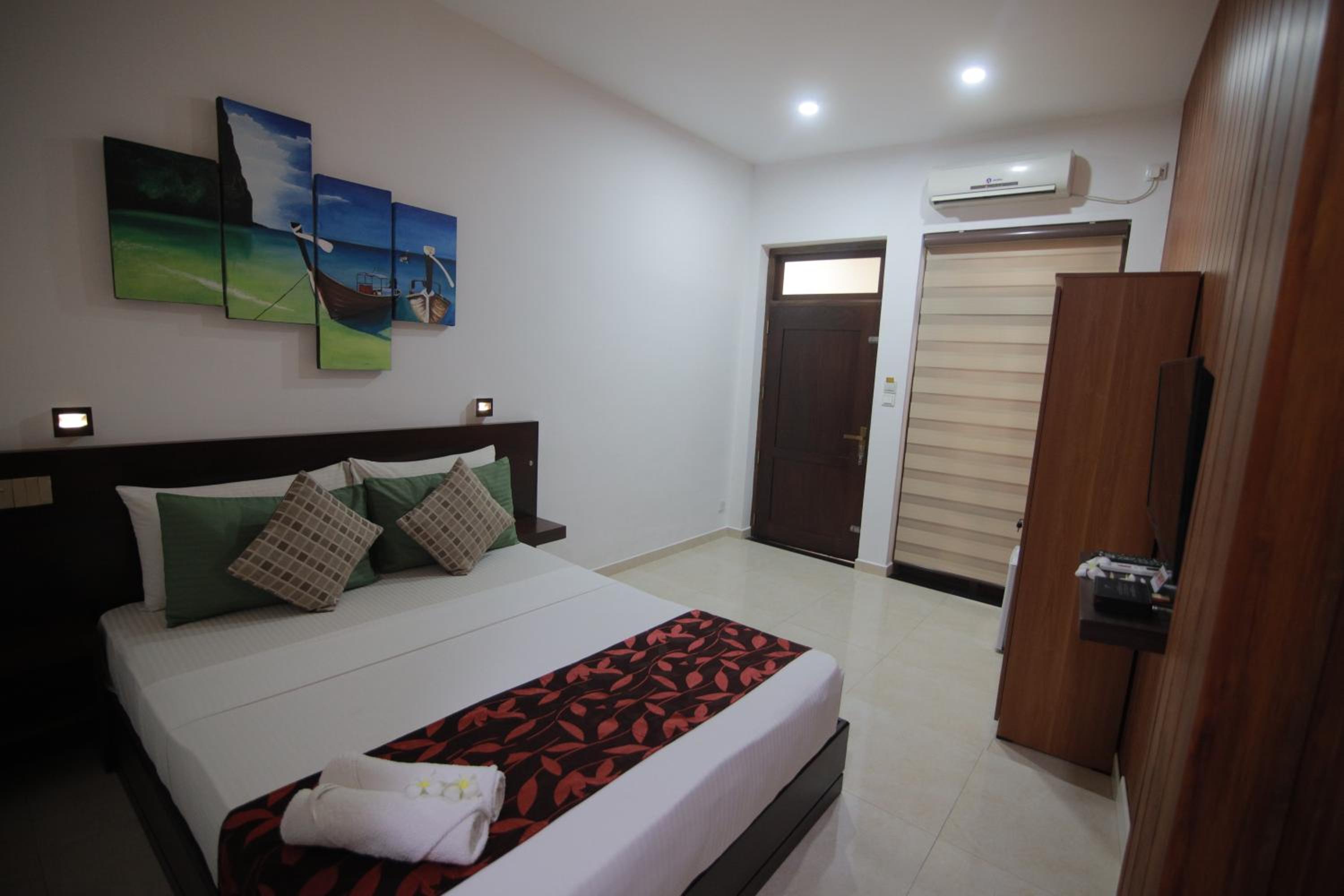 D Plus B&B Negombo
