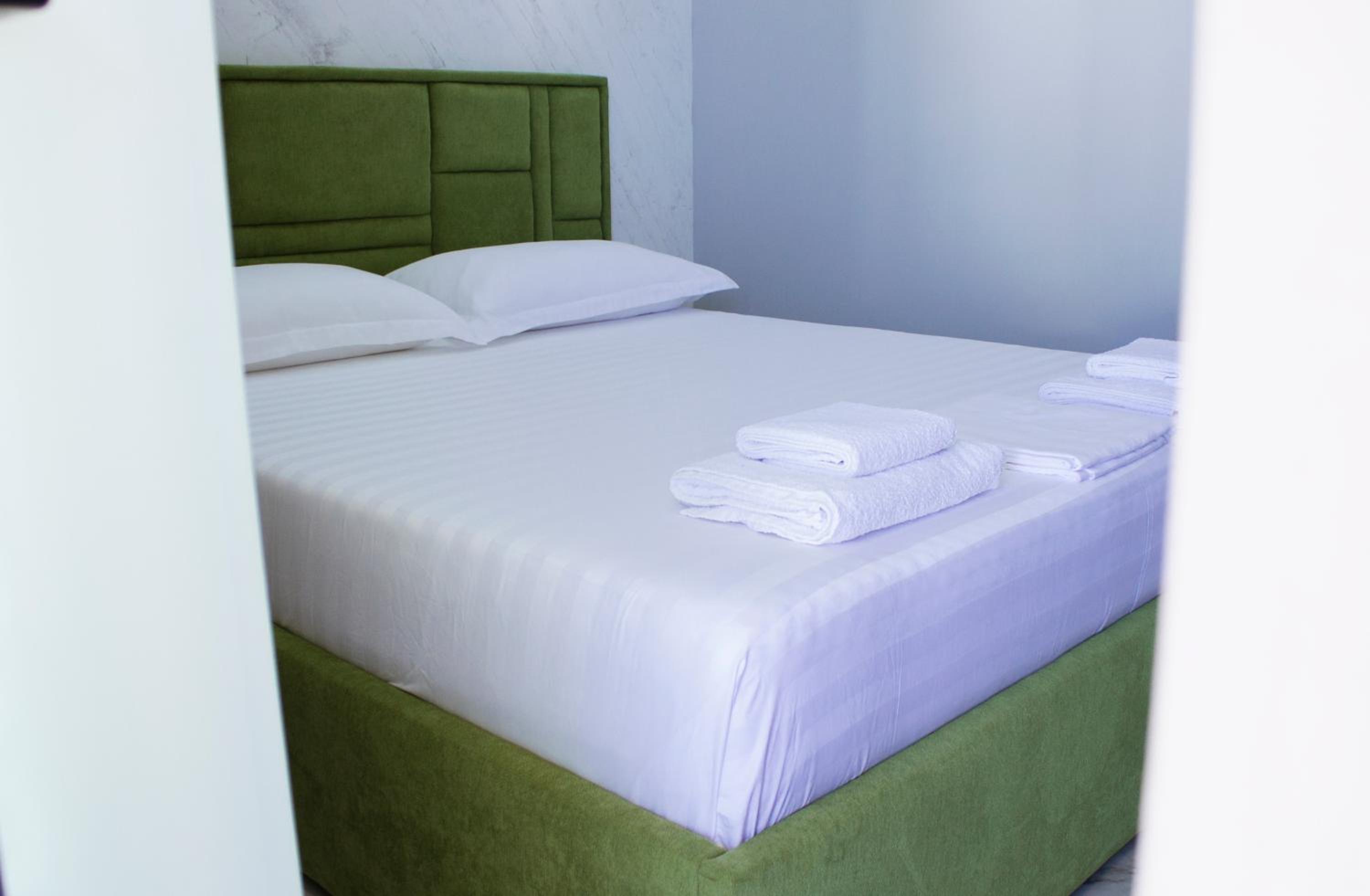 Day Lux Apartments