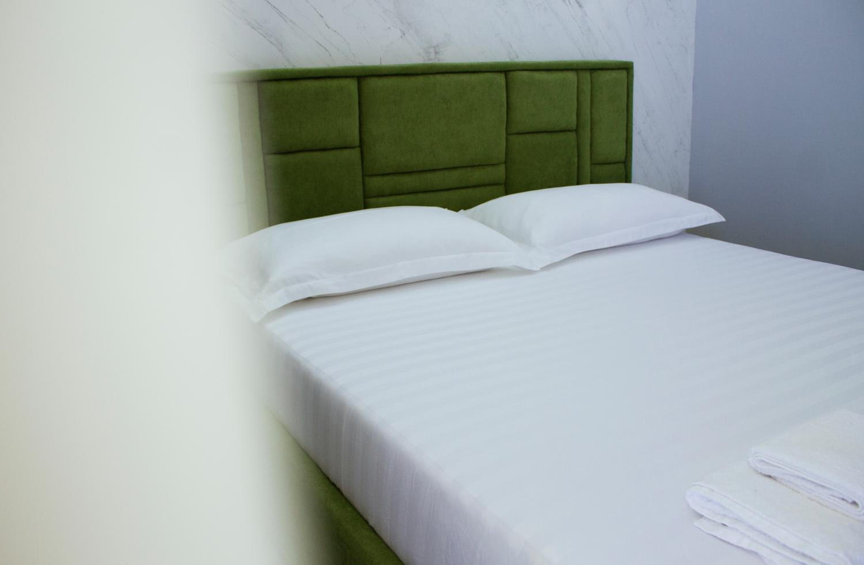 Day Lux Apartments