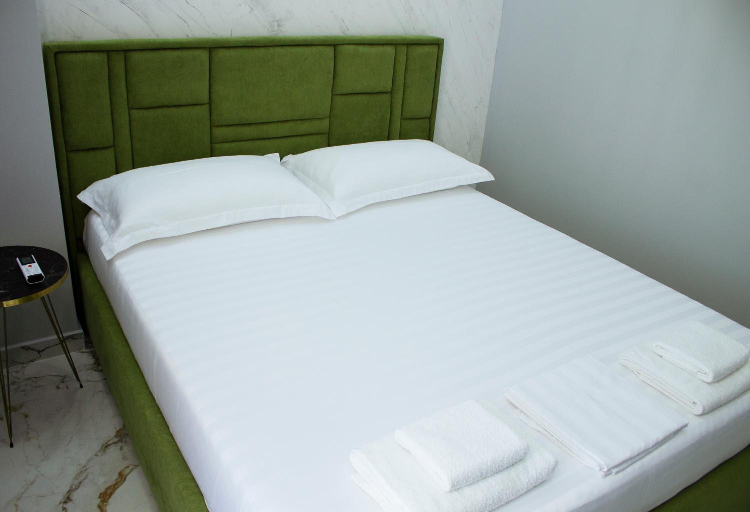 Day Lux Apartments