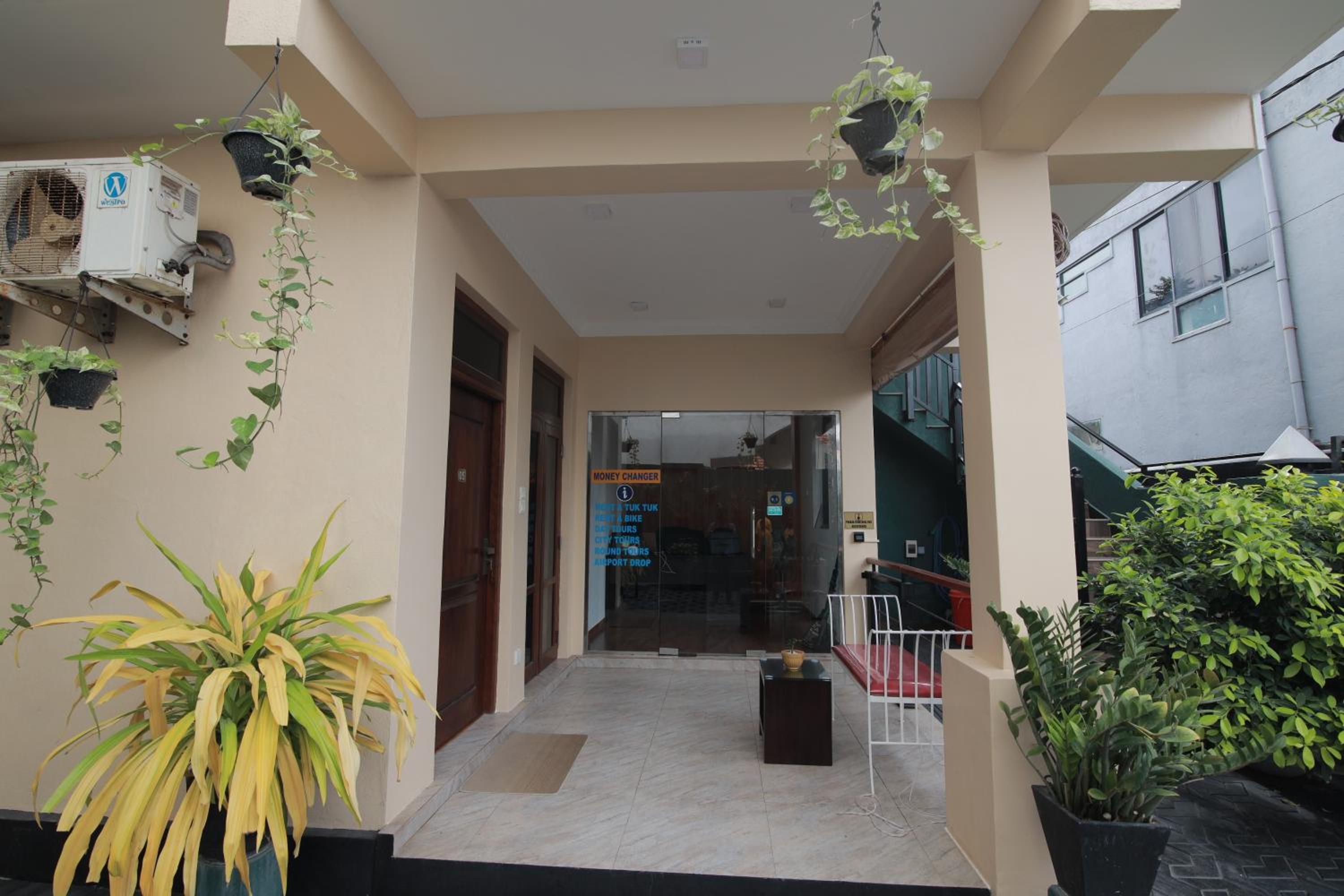 D Plus B&B Negombo