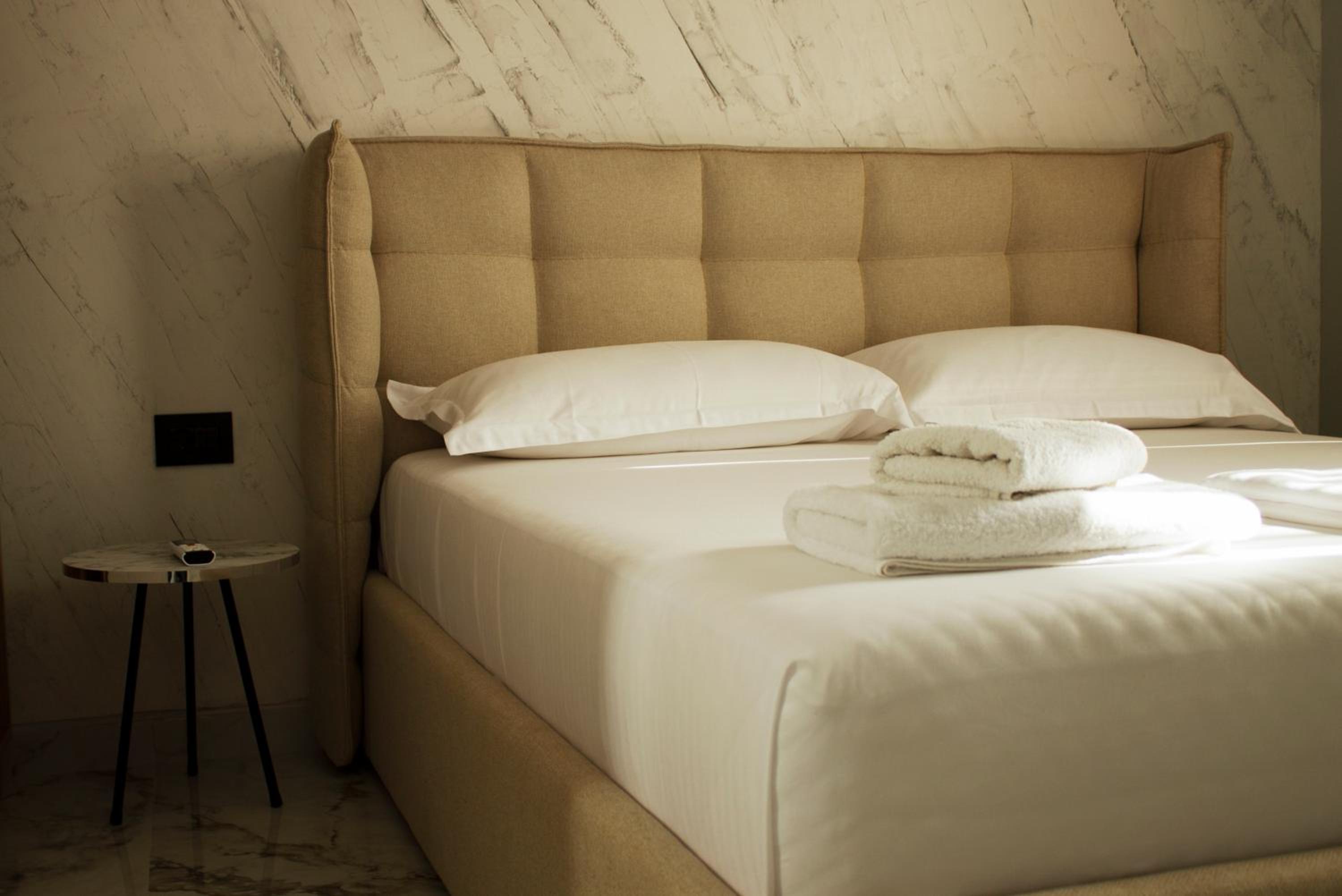 Day Lux Apartments