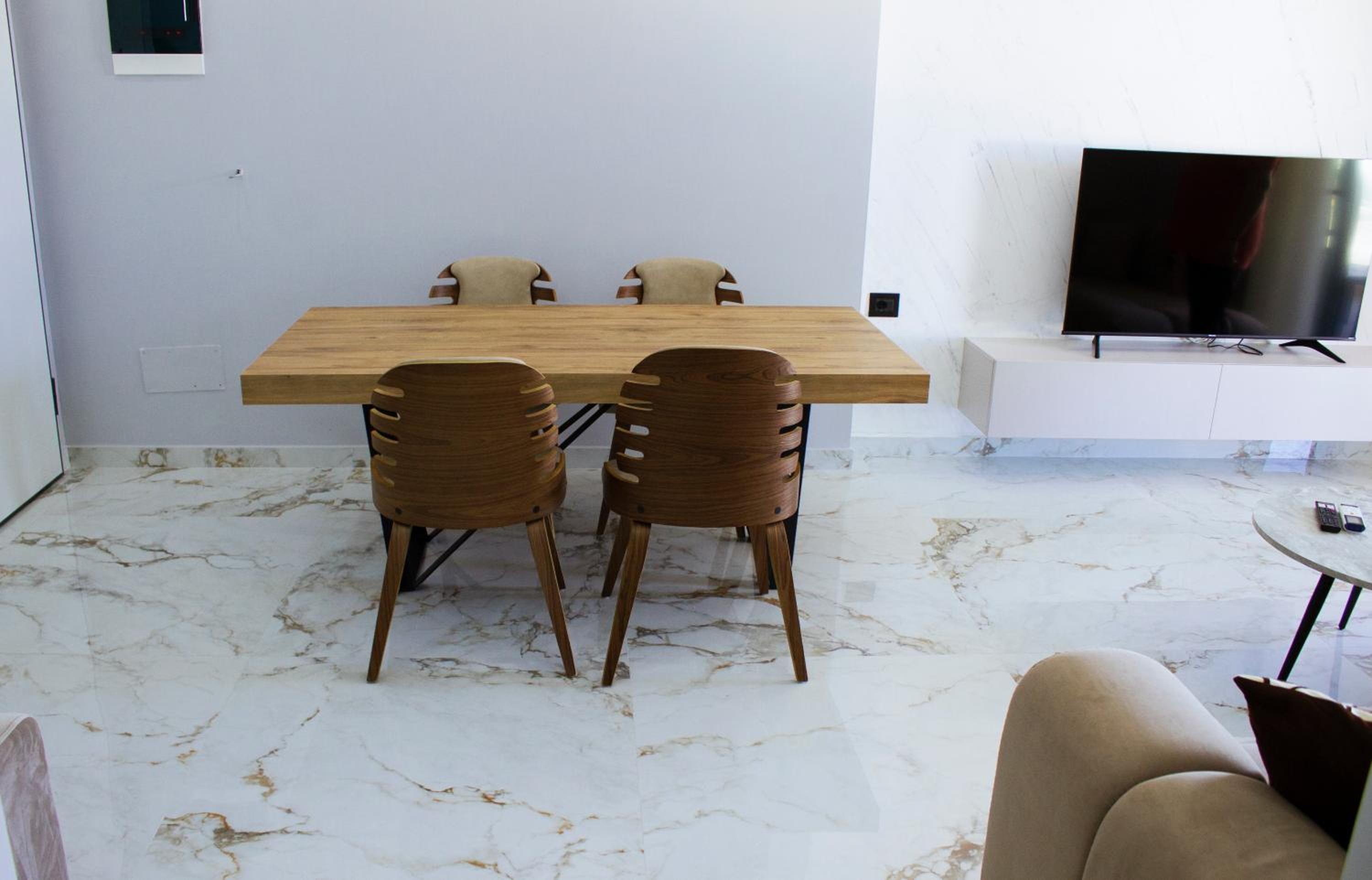 Day Lux Apartments