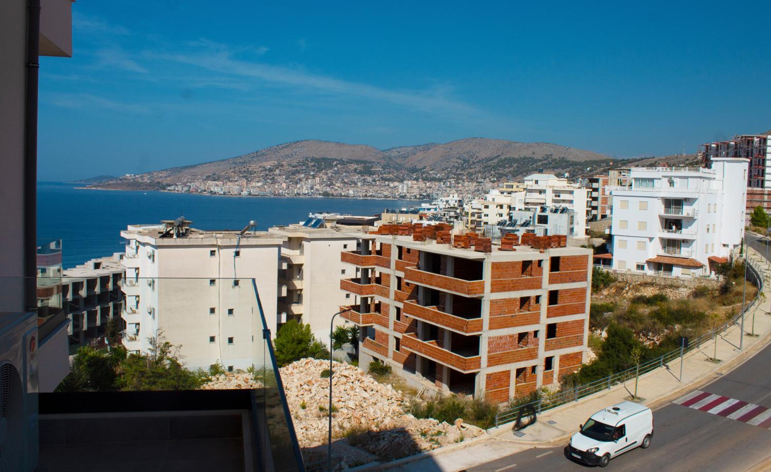 Day Lux Apartments