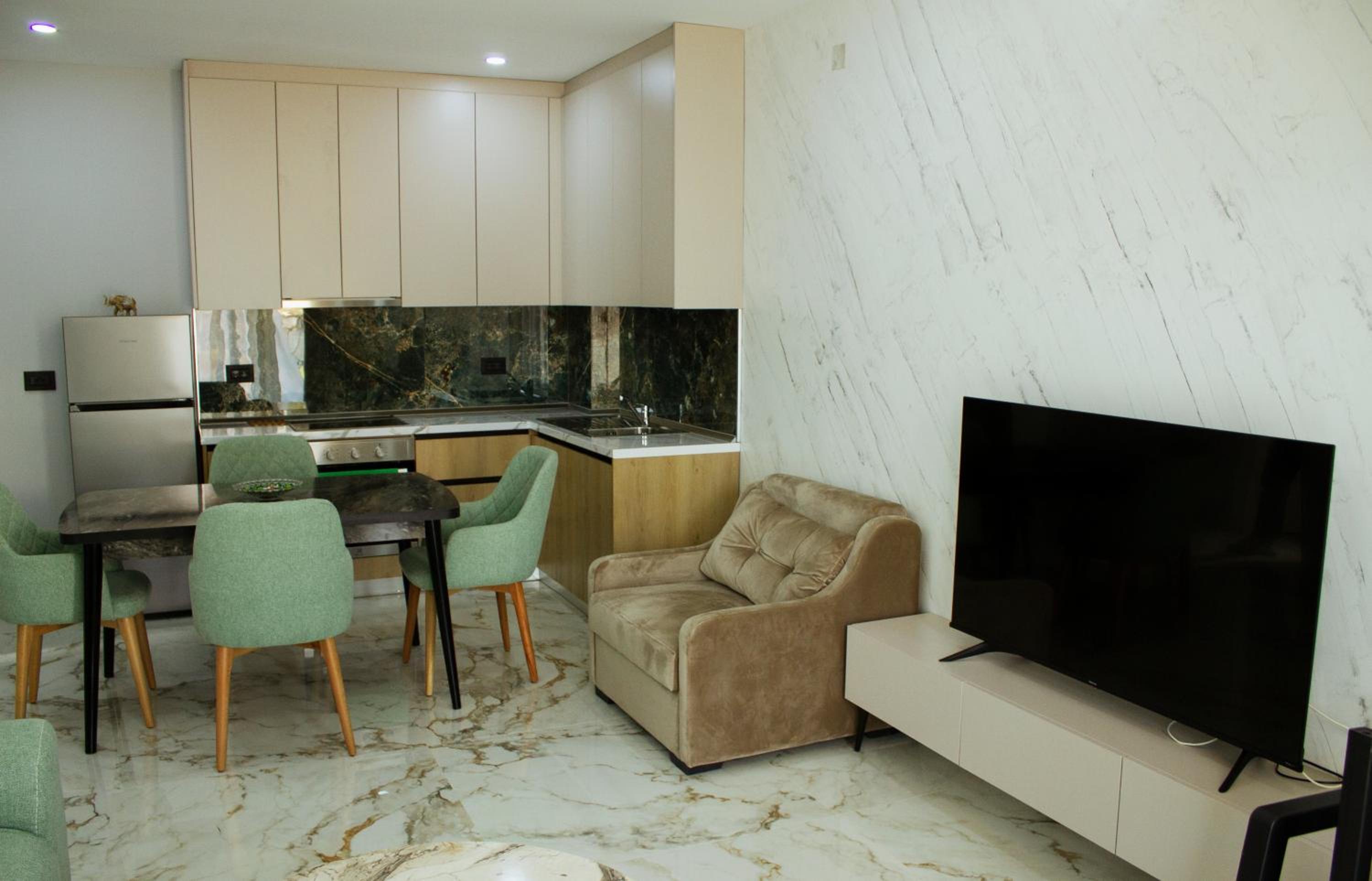 Day Lux Apartments