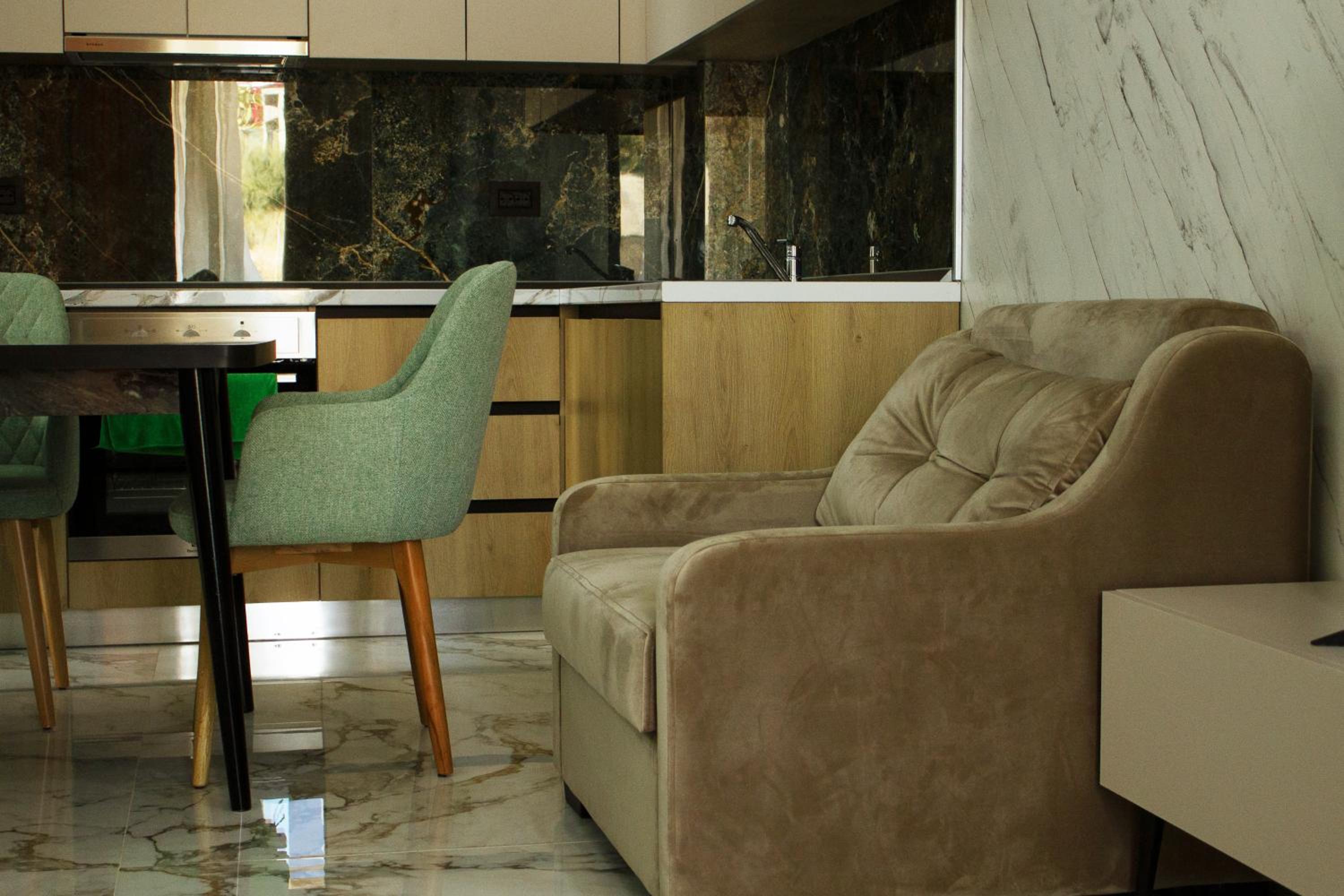 Day Lux Apartments