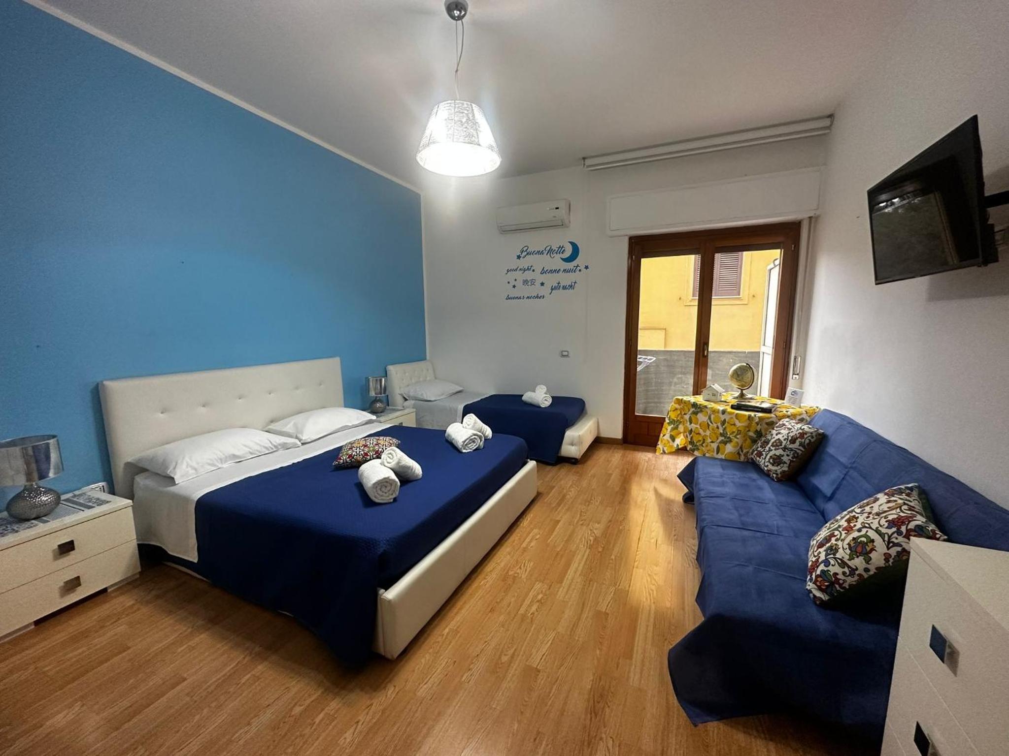 IRIS ROOM view 5