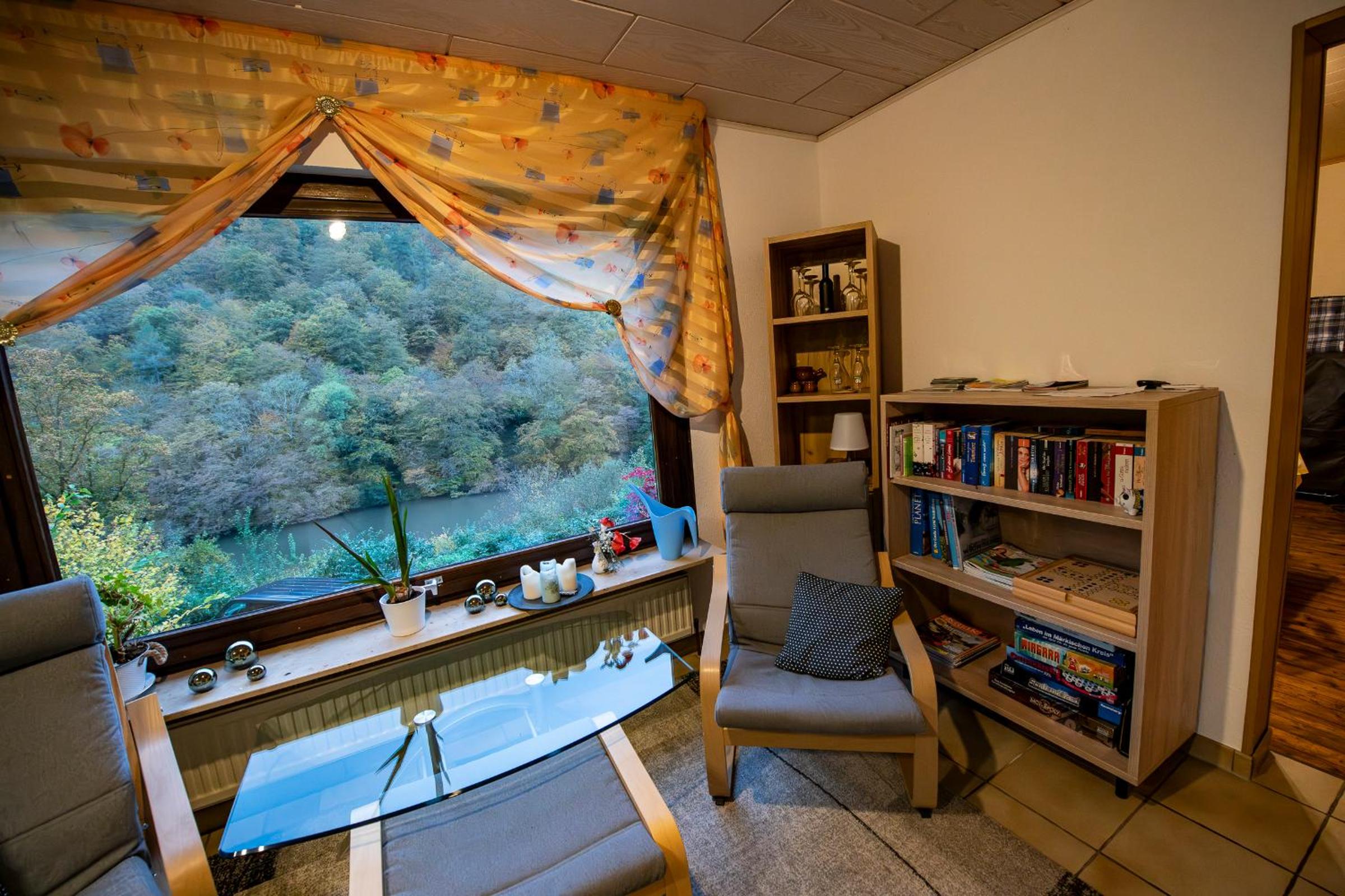 Schöne Ferienwohnung in ruhiger Lage