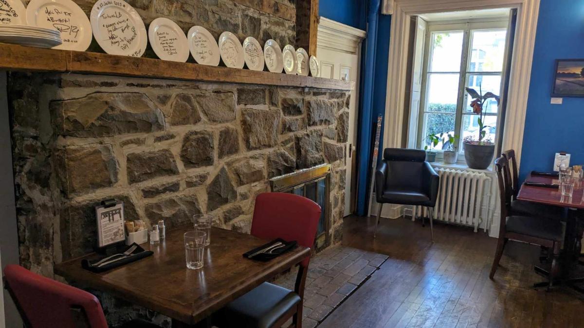 restaurant