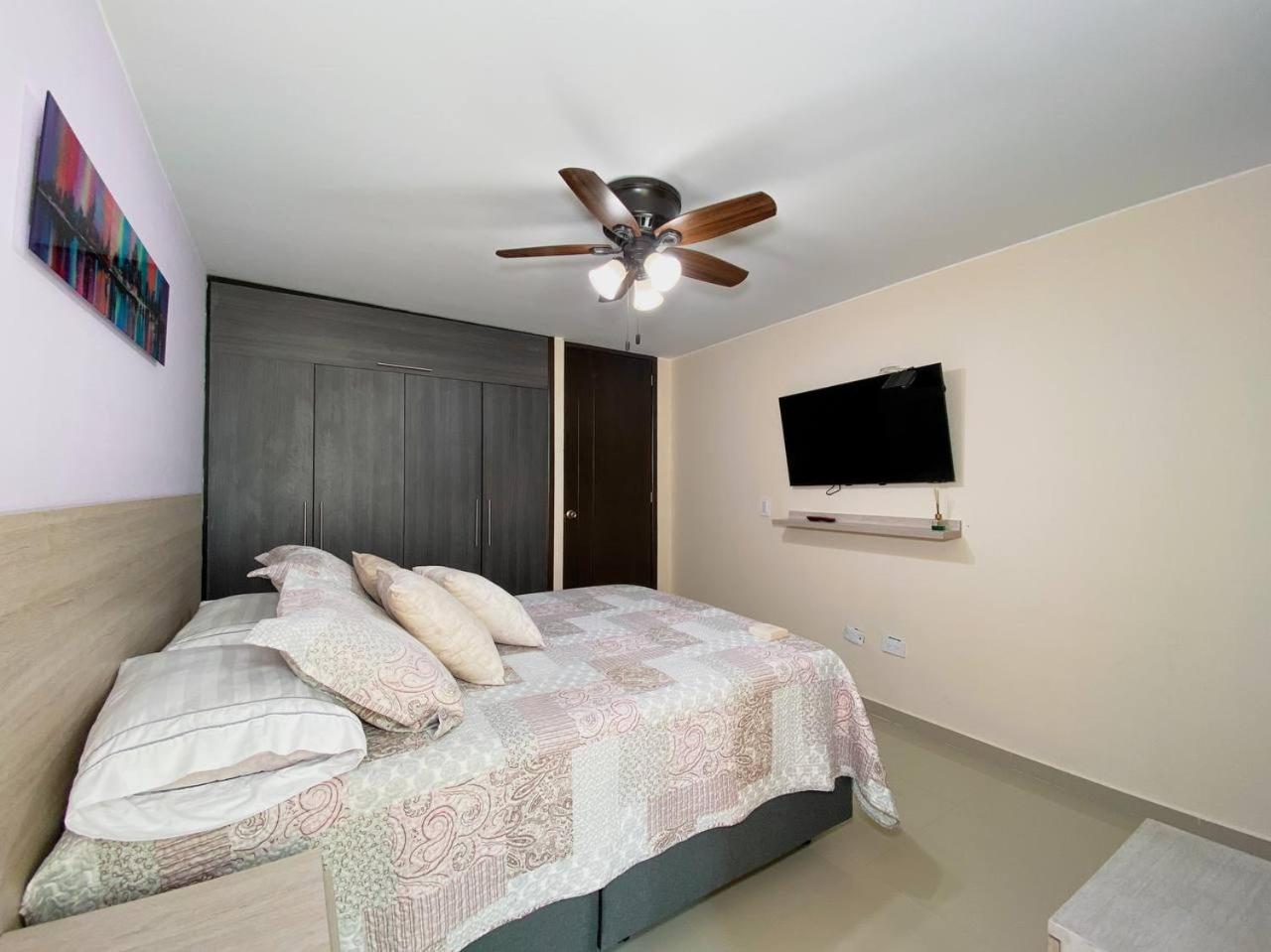 Mantilla living - 402