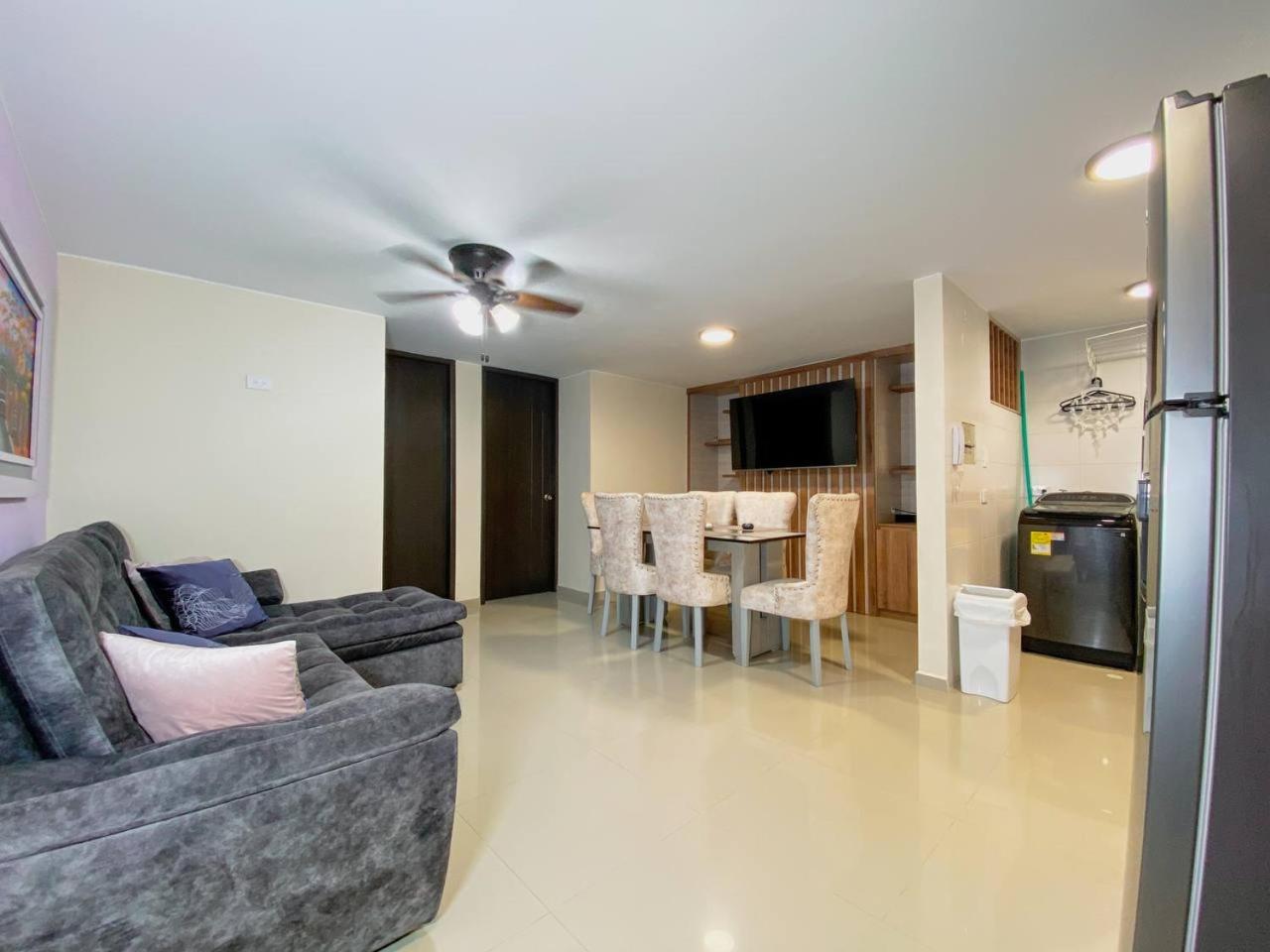 Mantilla living - 402