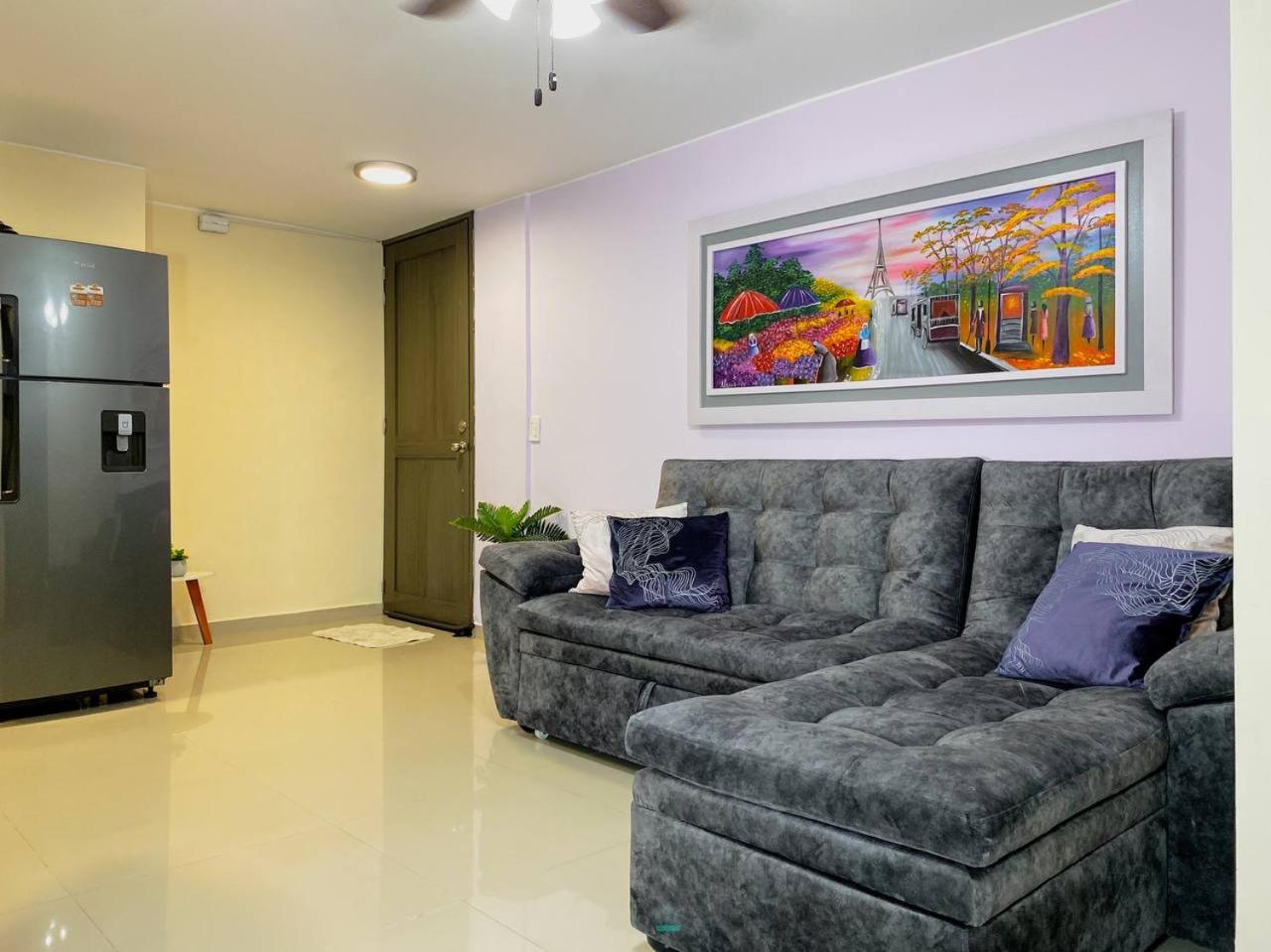 Mantilla living - 402