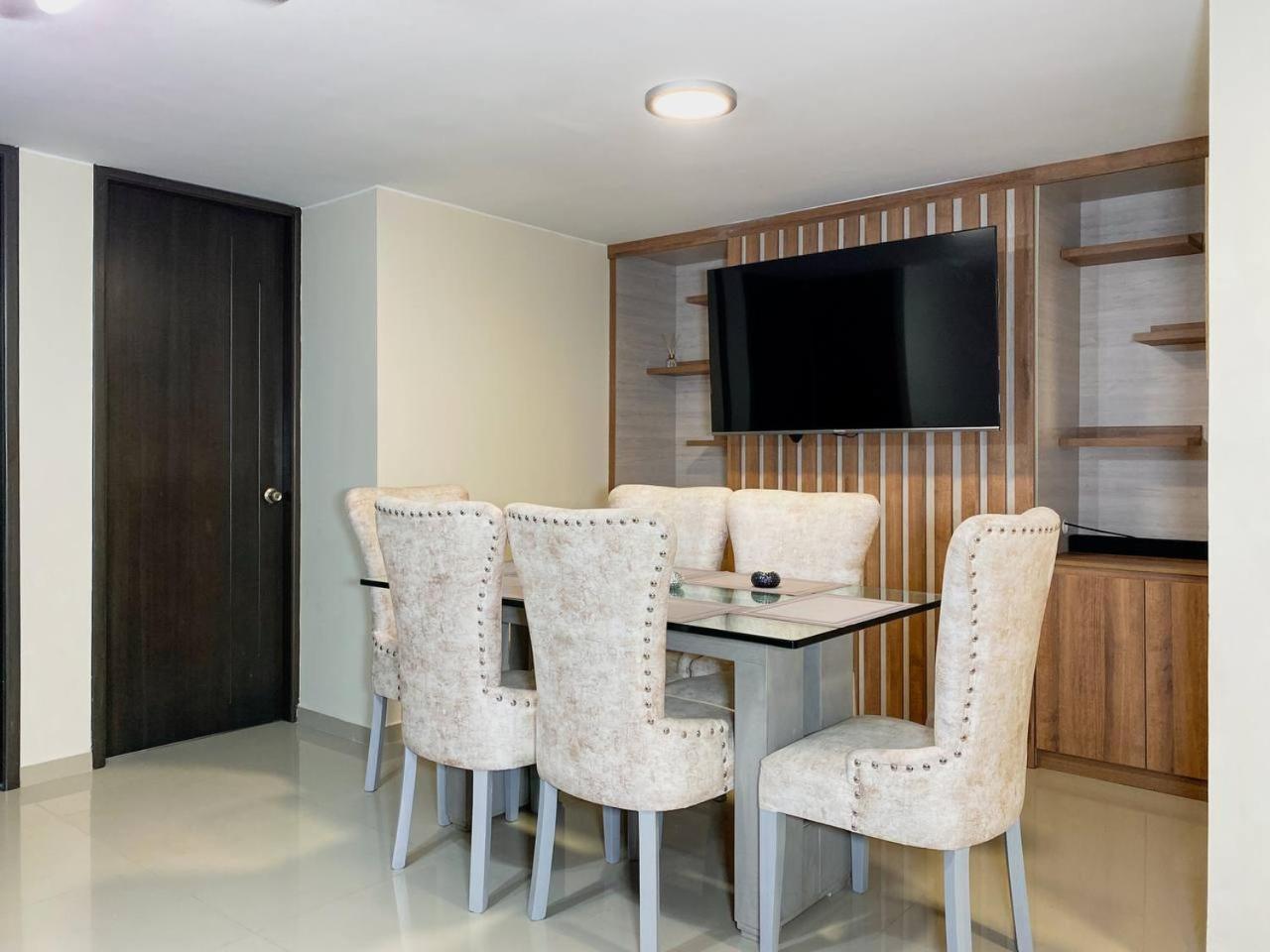 Mantilla living - 402