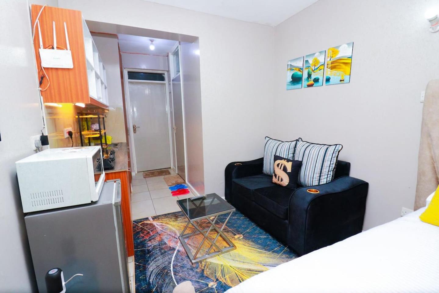 Jossy Residence