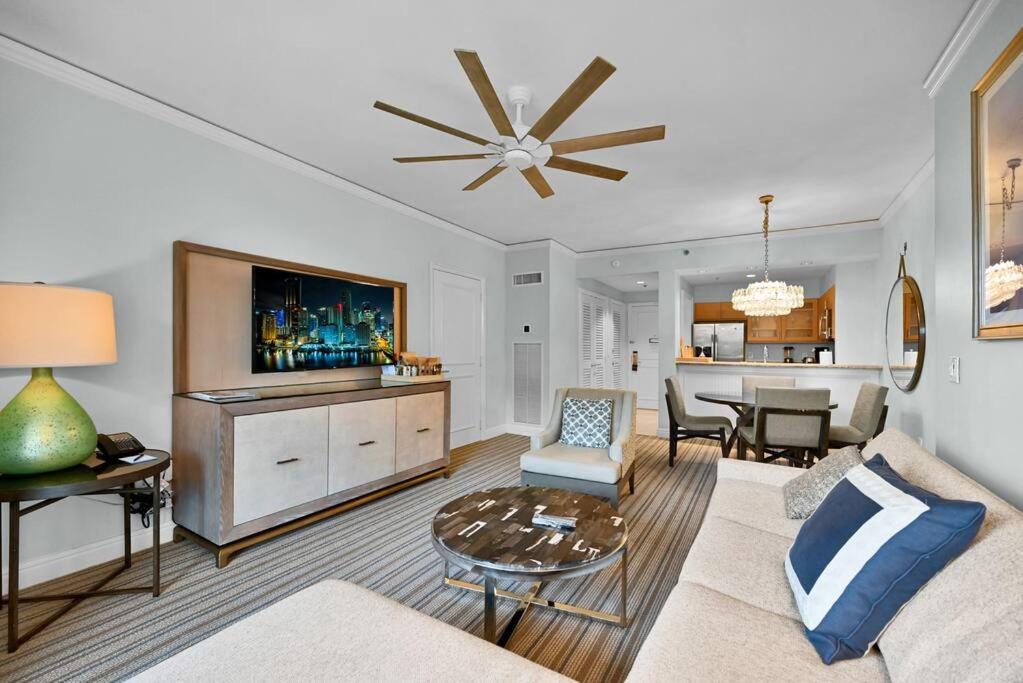 Stylish Suite to Have a Great Stay!, photo 13