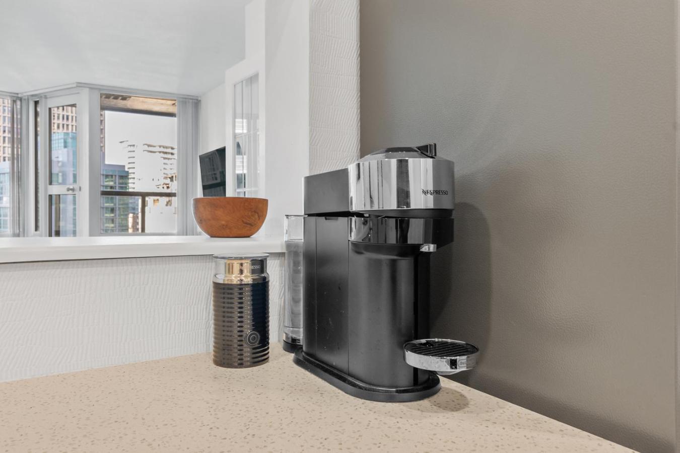 Downtown Luxury 1BR Coal Harbour