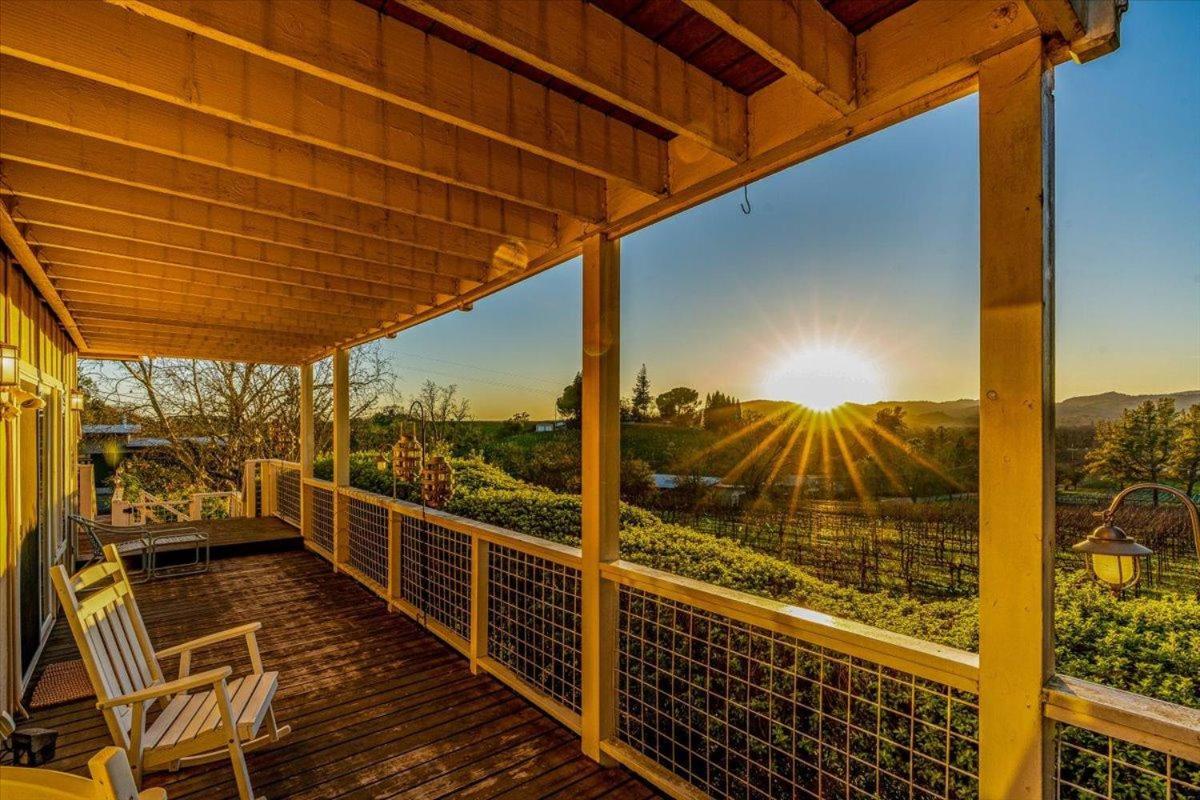 Farmhouse With Pool, Hot Tub And Tastings Included