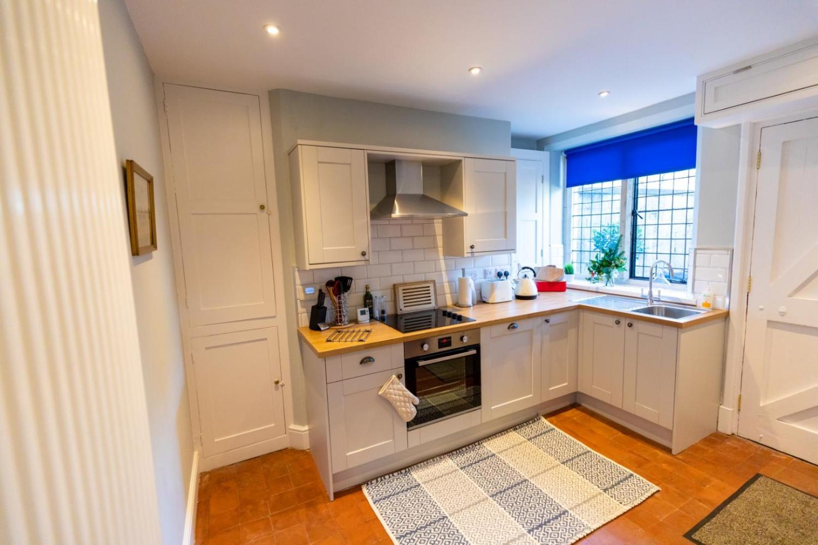 3 The Winnings - Historical Cottage on a Country Estate view 2