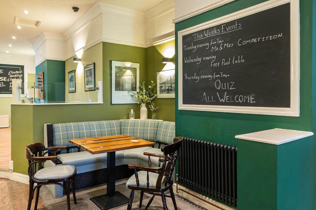 The Windmill Hotel - Alford